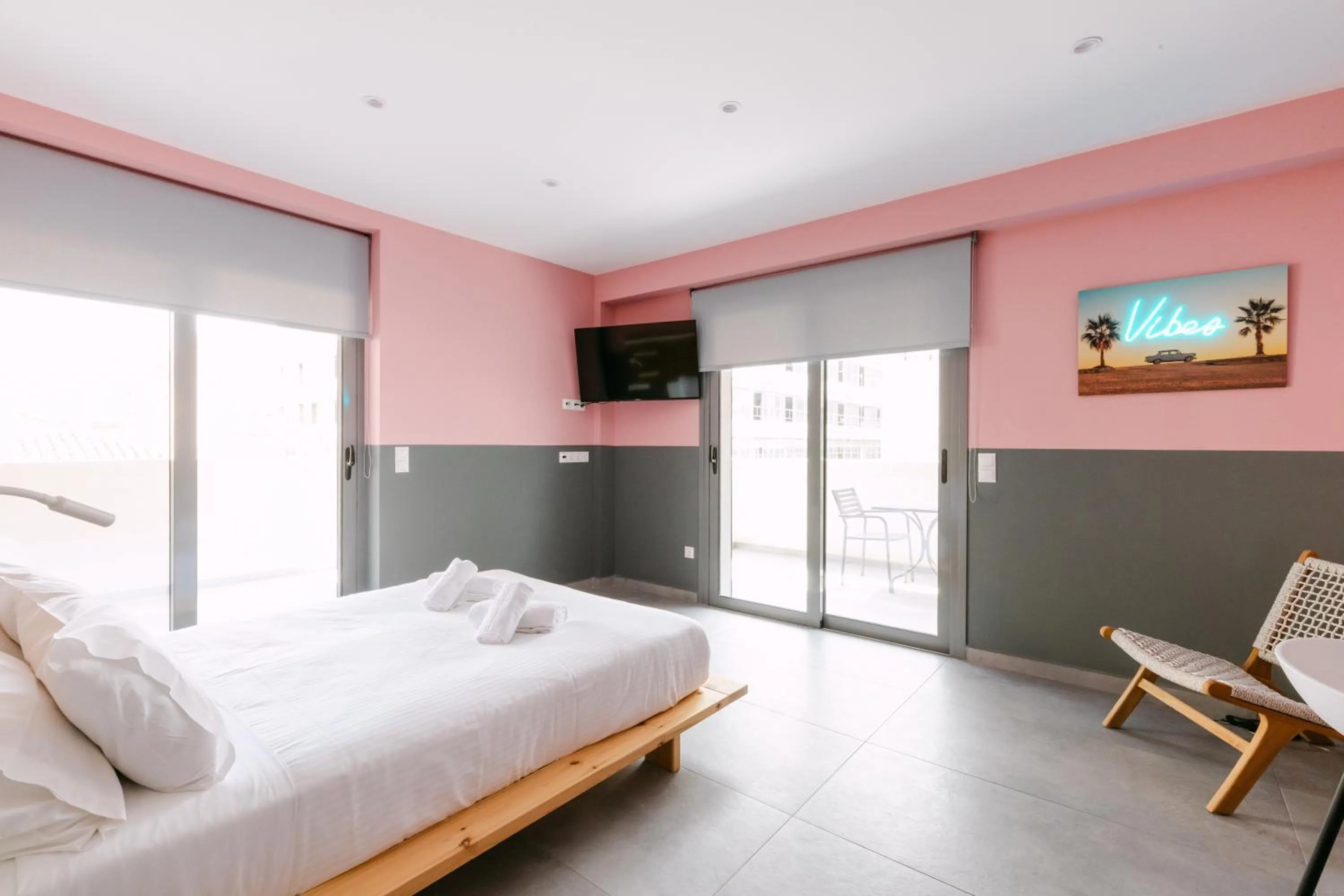 Photo of the whole room, Bed in 11 Reasons Why Metaxourgeio