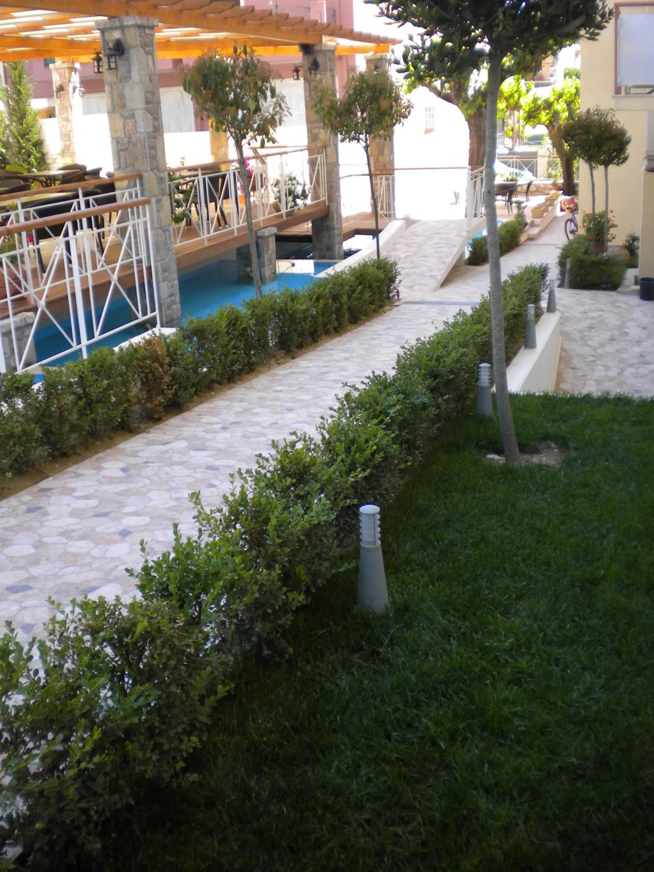 Garden in Neda Hotel