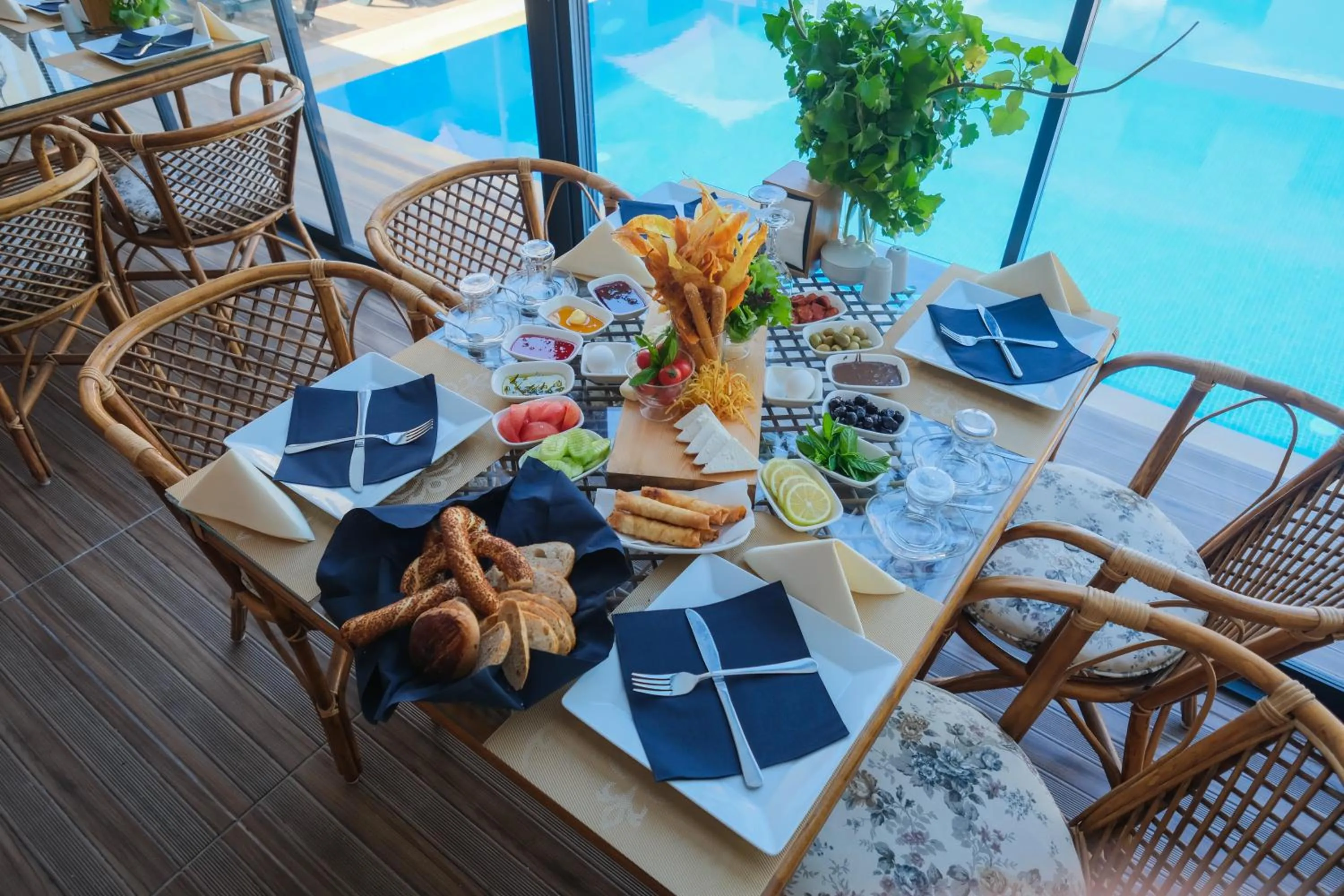 Restaurant/places to eat in Çınar Butik Hotel Bodrum