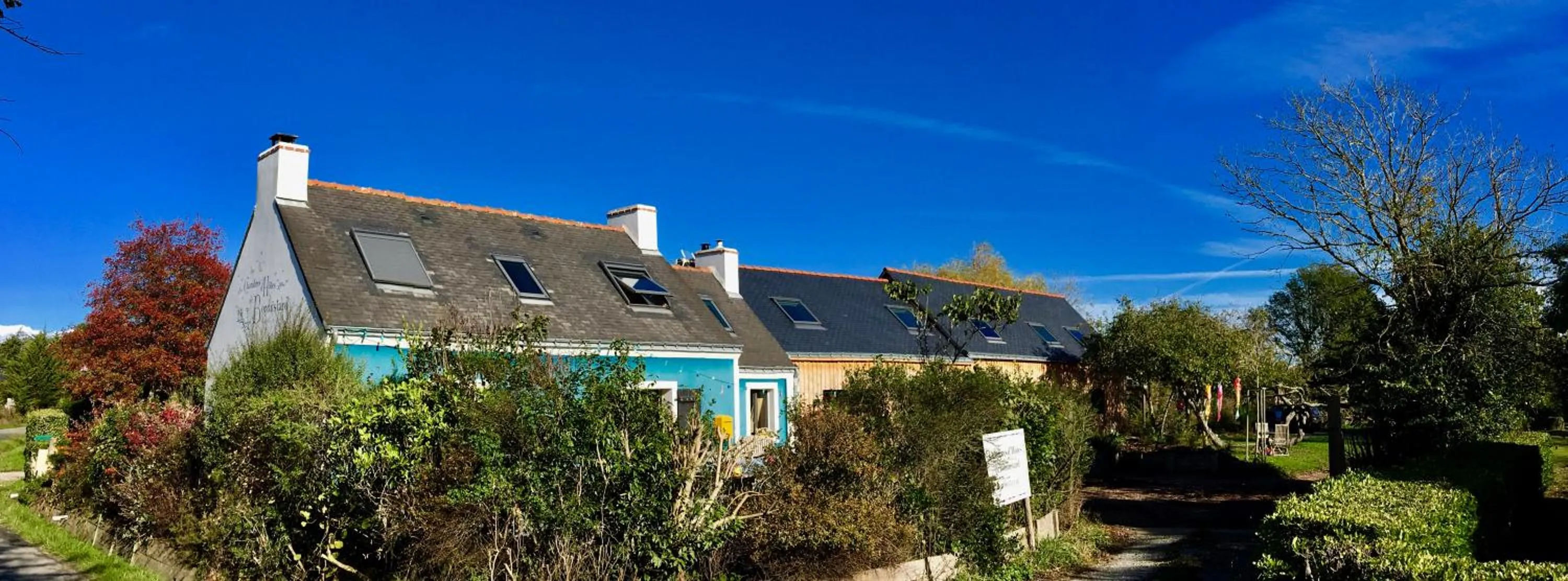 Facade/entrance in Les Chambres d'Hôtes de Bordustard