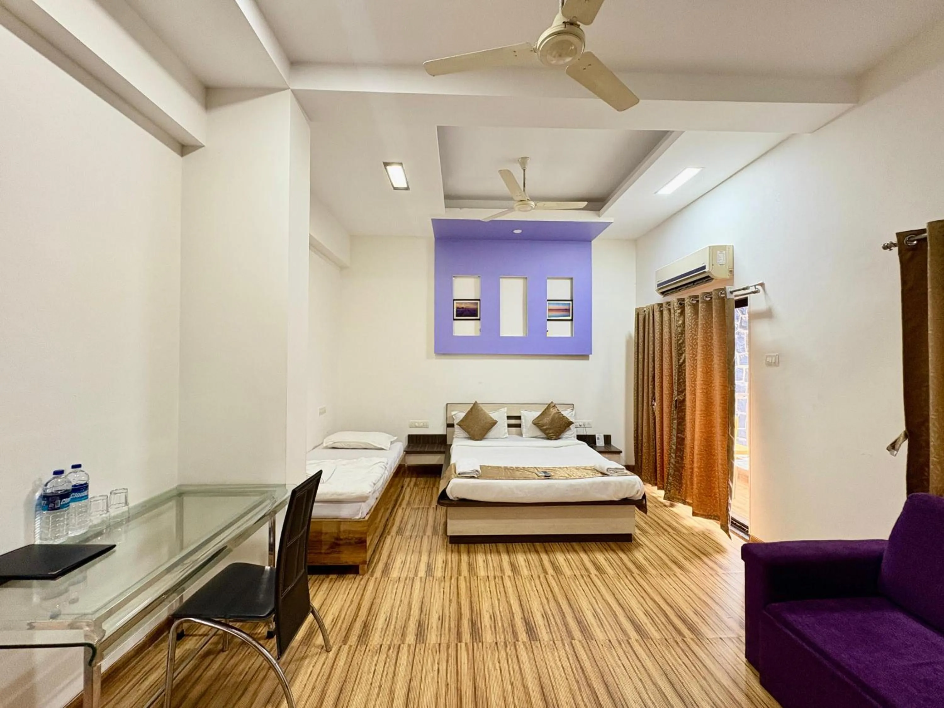 Bed in Le Tranquil Resort