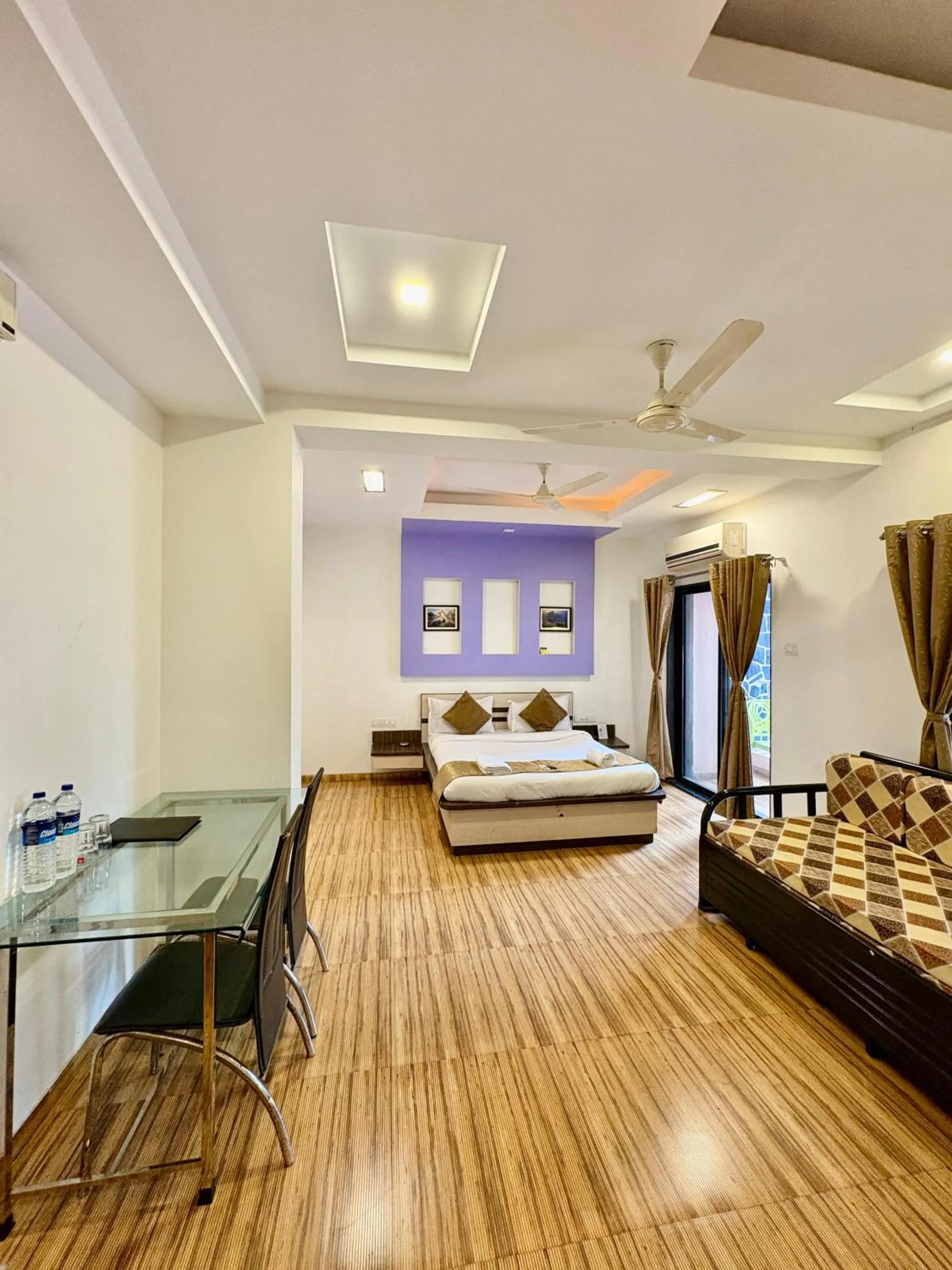 Bed in Le Tranquil Resort