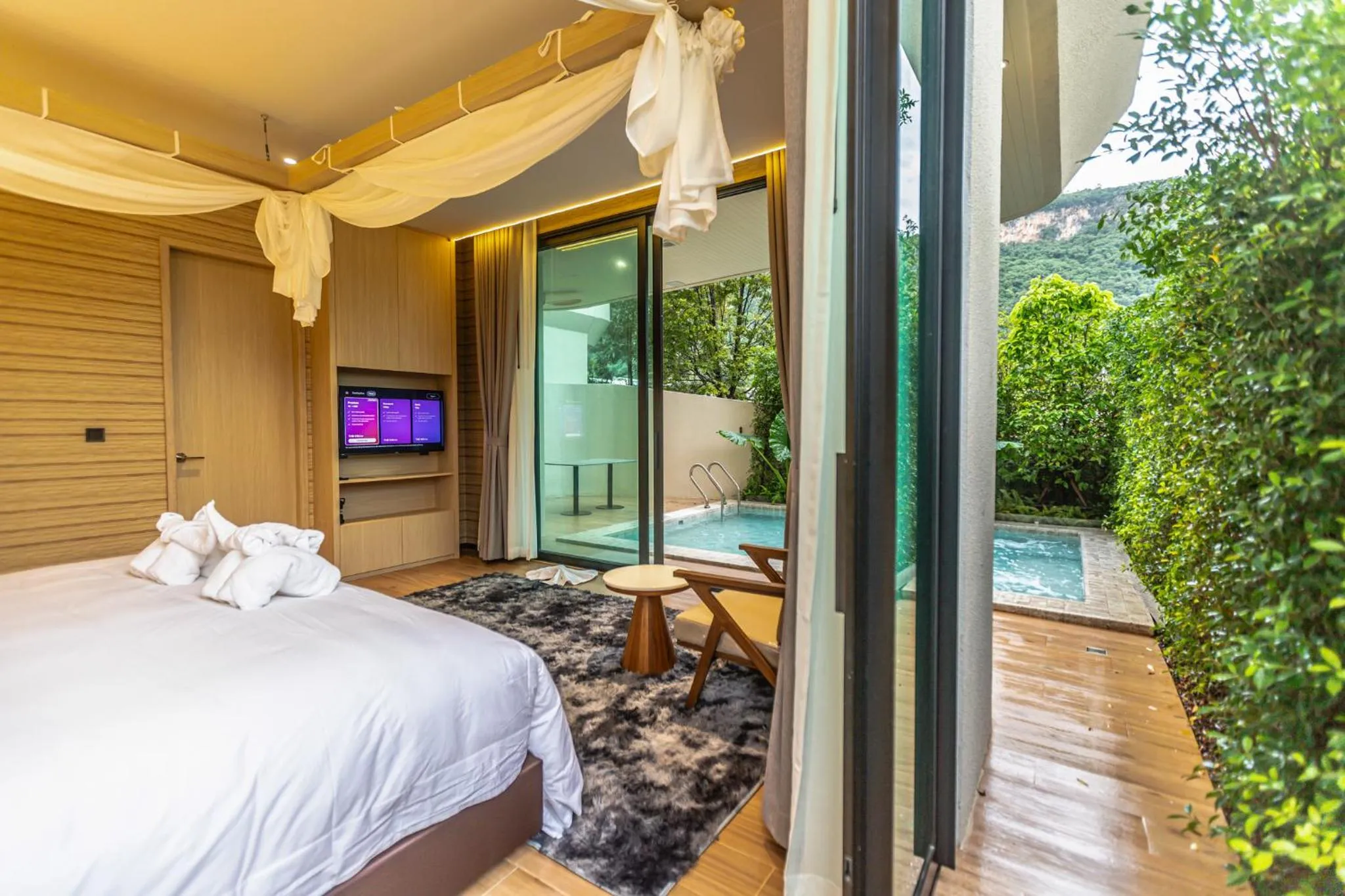 Bed in Viewpoint Khaoyai Hotel