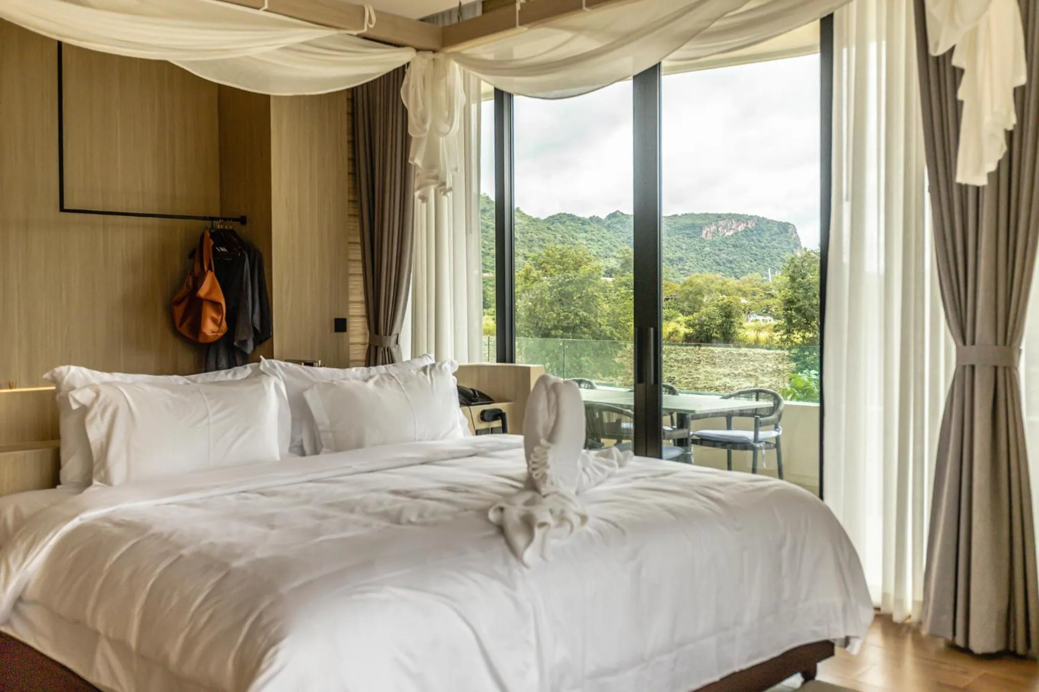 Bed in Viewpoint Khaoyai Hotel