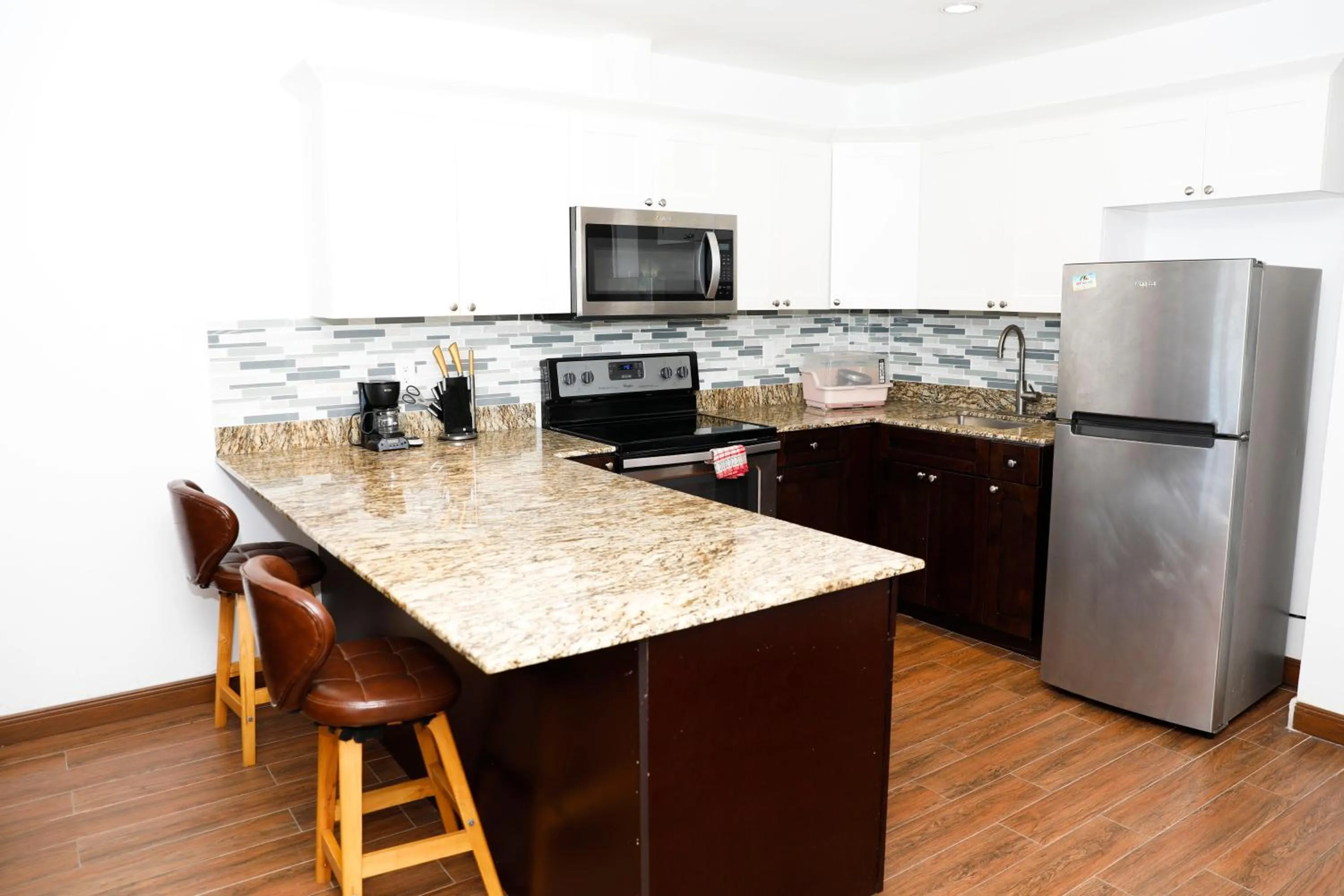 Kings Pavilion Suites Hotel