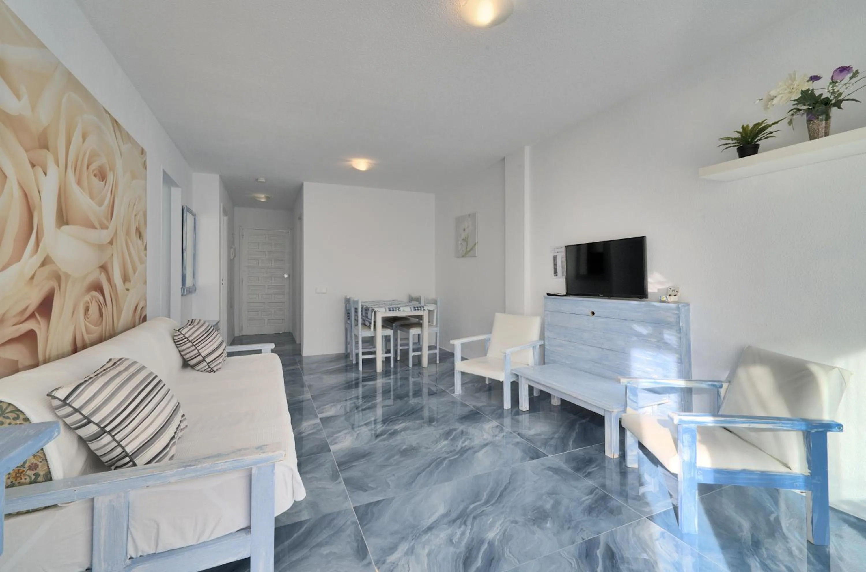 Living room in All Suite Ibiza Aparthotel