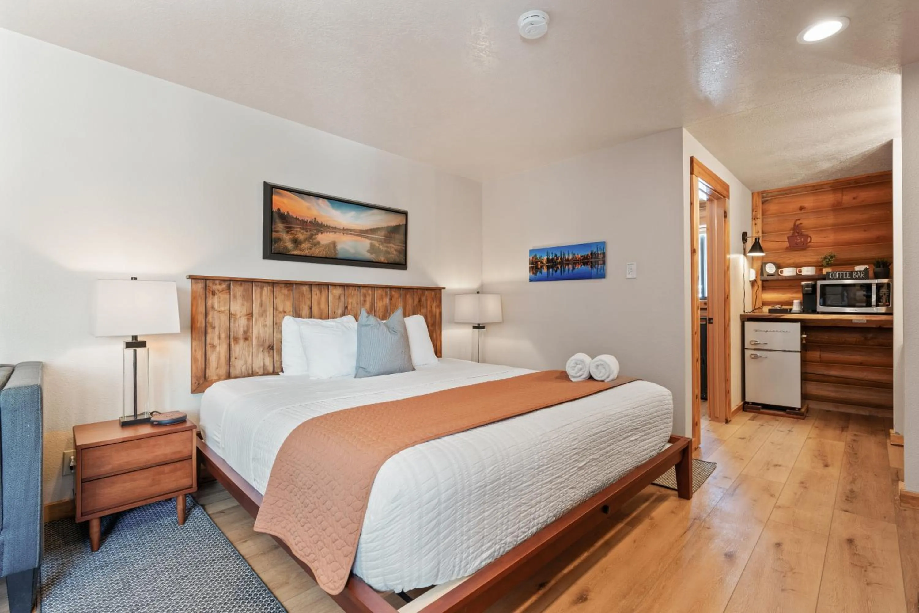 Bed in Duck Creek Village Inn