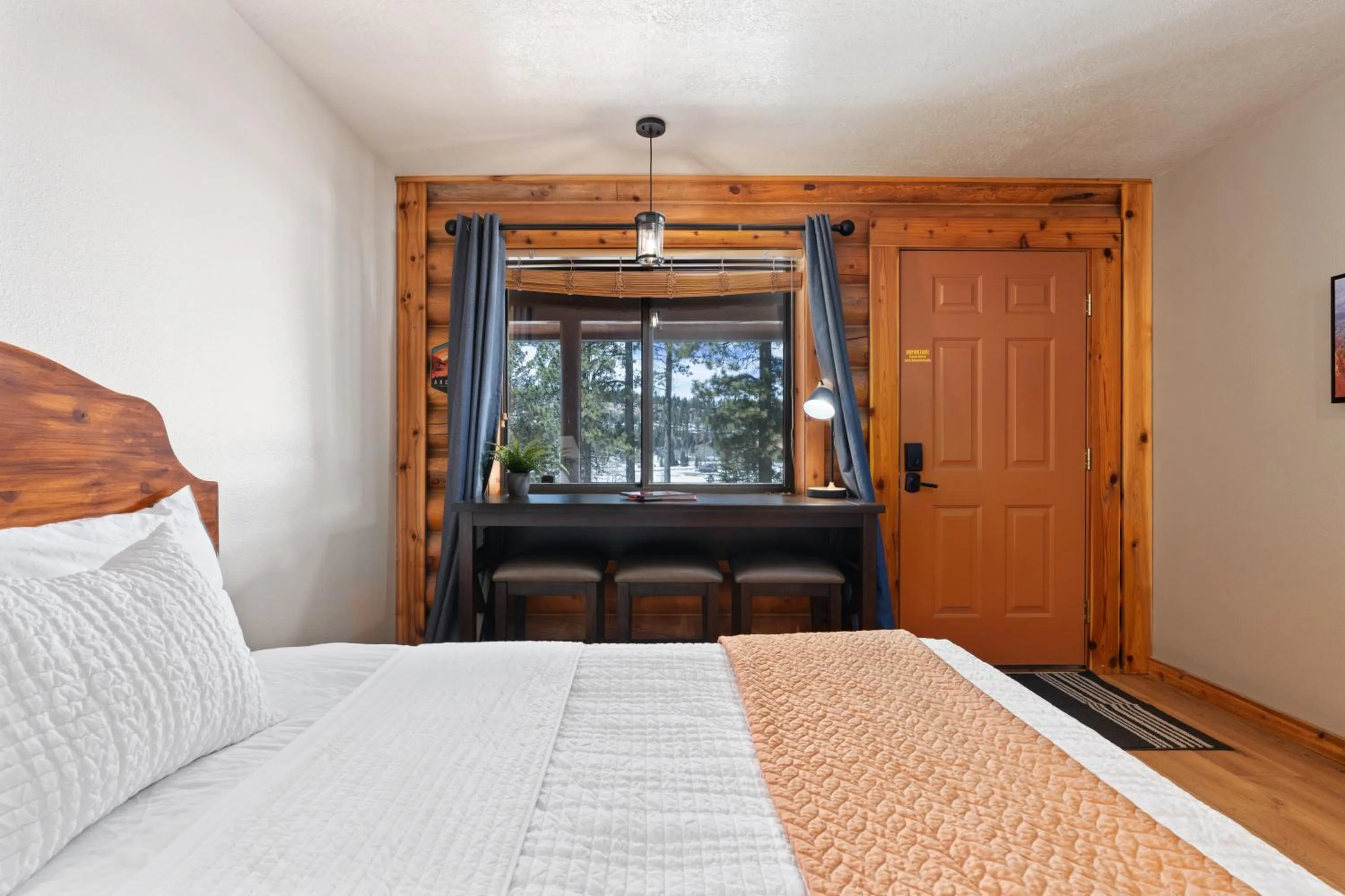 Bed in Duck Creek Village Inn