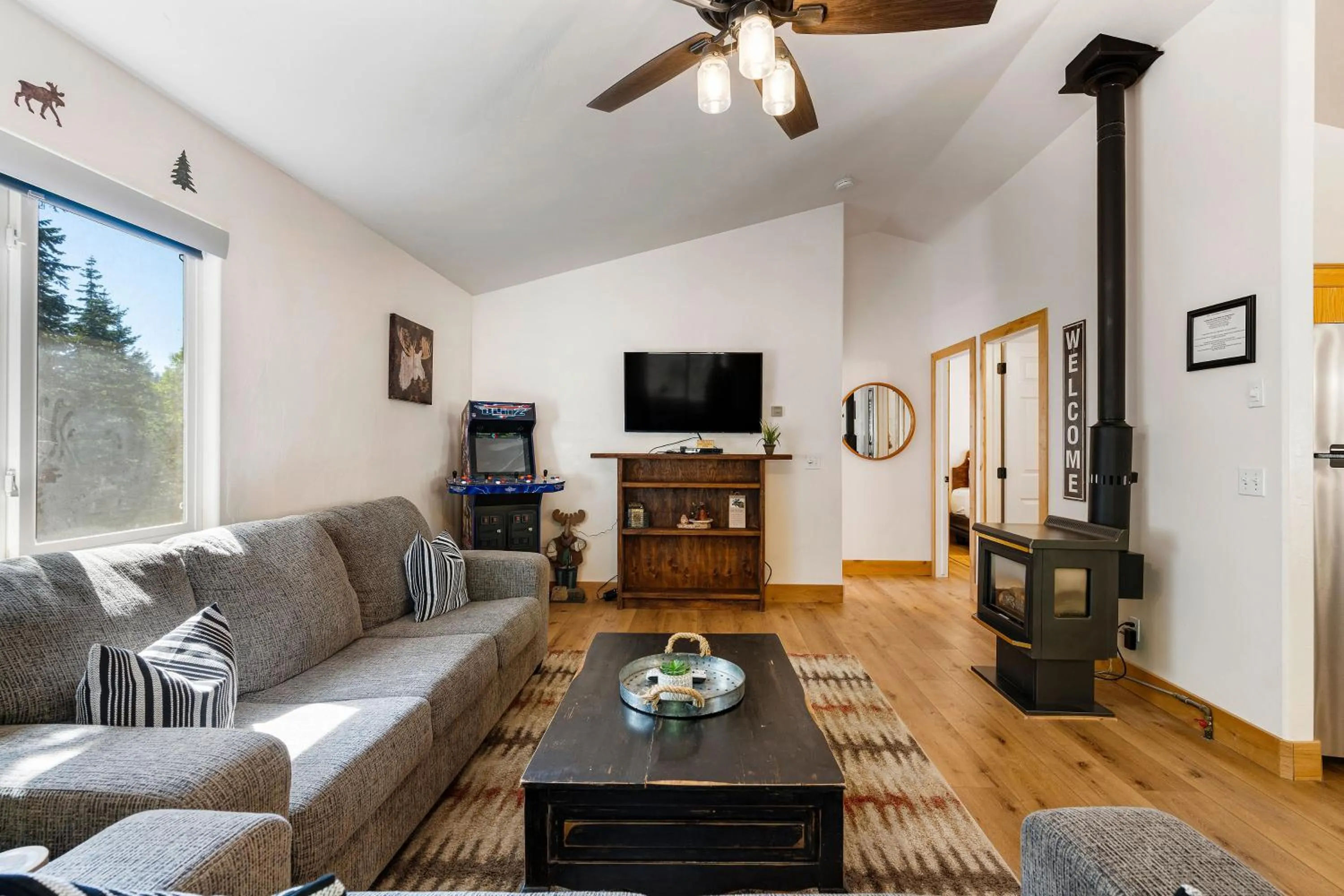 TV and multimedia in Duck Creek Village Inn