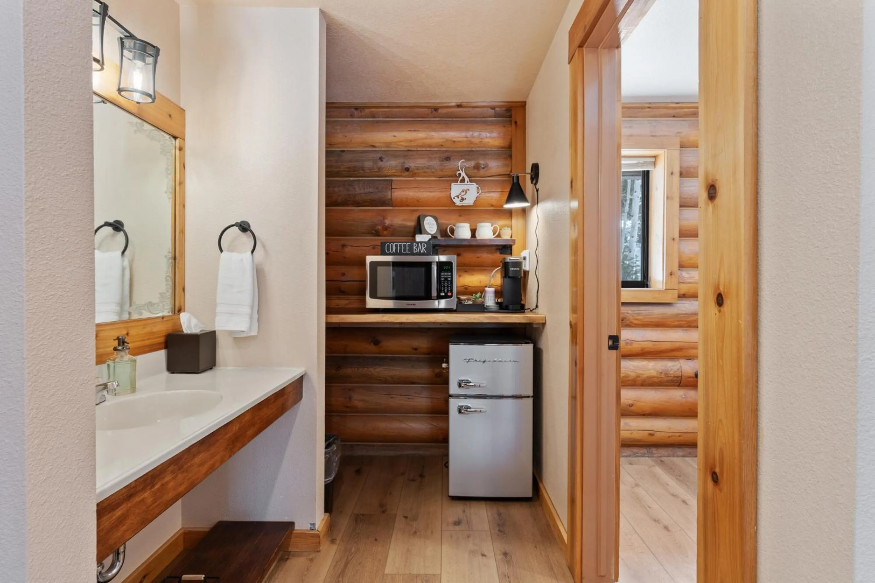 Bathroom in Duck Creek Village Inn