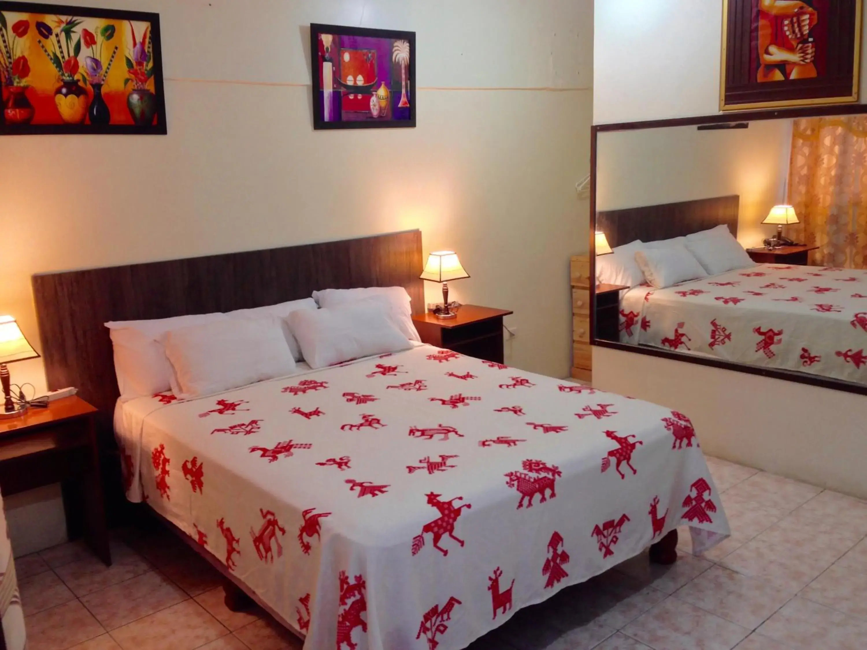 Double Room with Pool View in Hotel MundialCity Double Room with Pool View in Hotel MundialCity