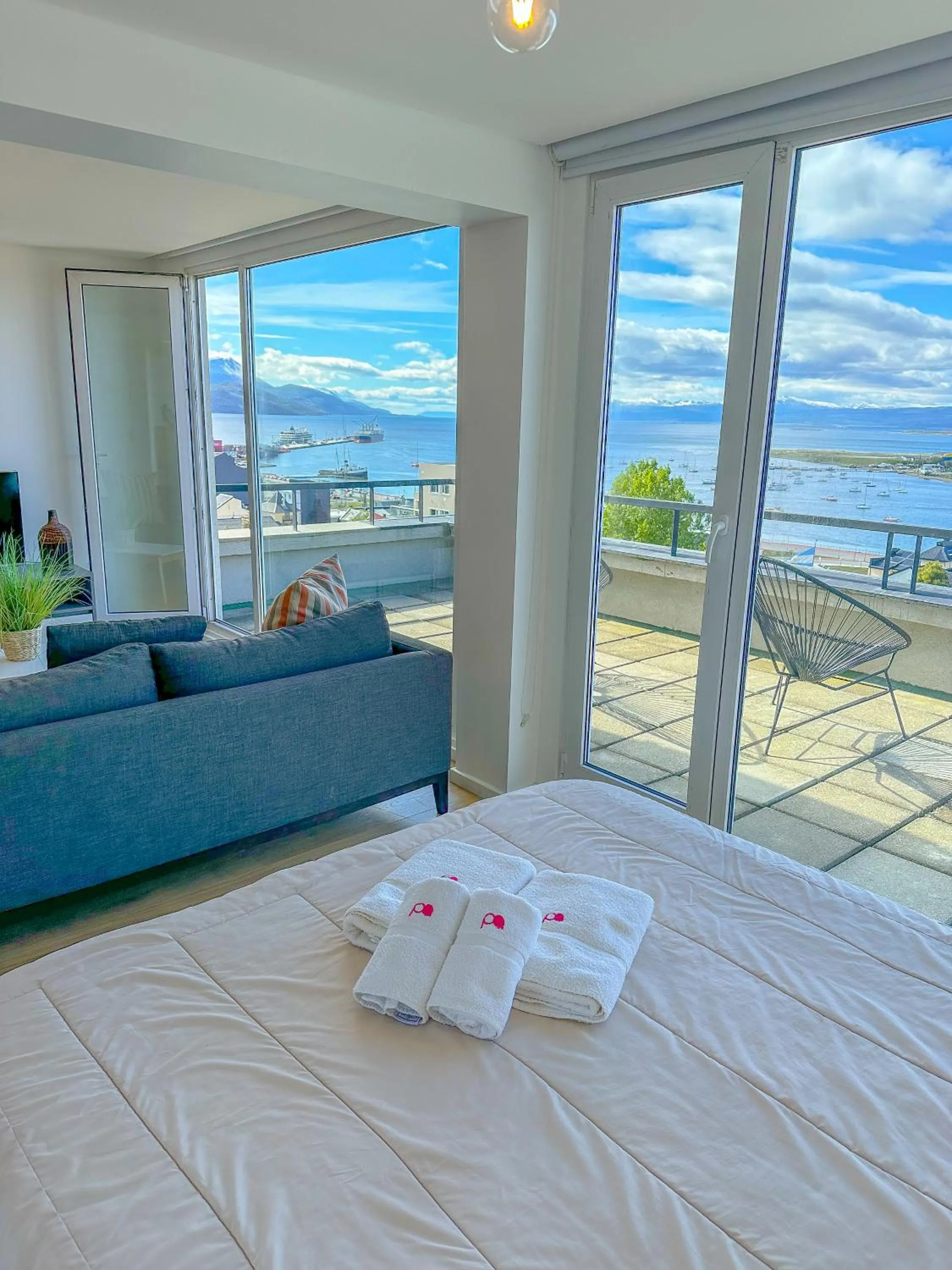 Natural landscape, Bed in Pacifico Apartamentos