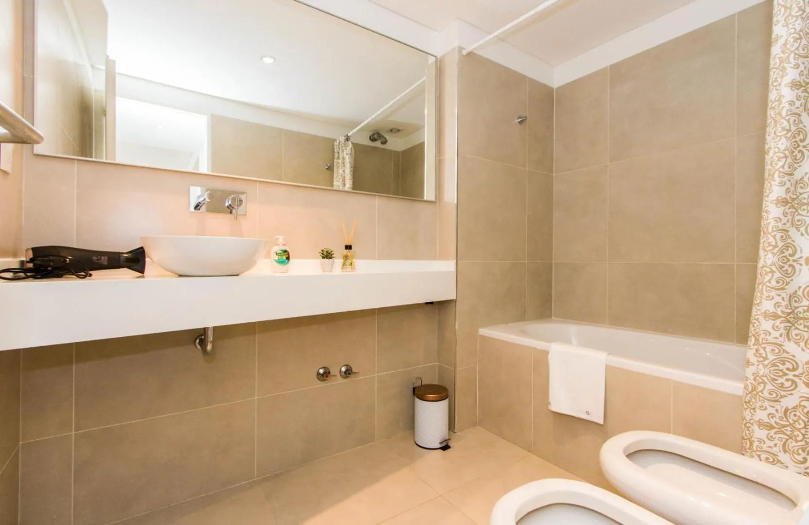 Bathroom in Pacifico Apartamentos