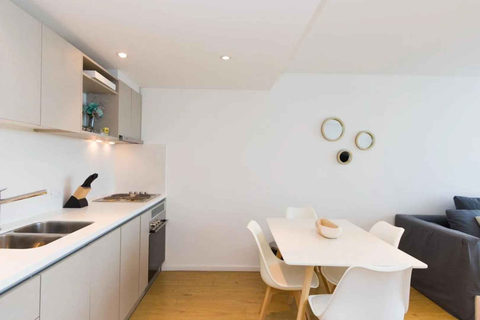 Kitchen or kitchenette in Pacifico Apartamentos