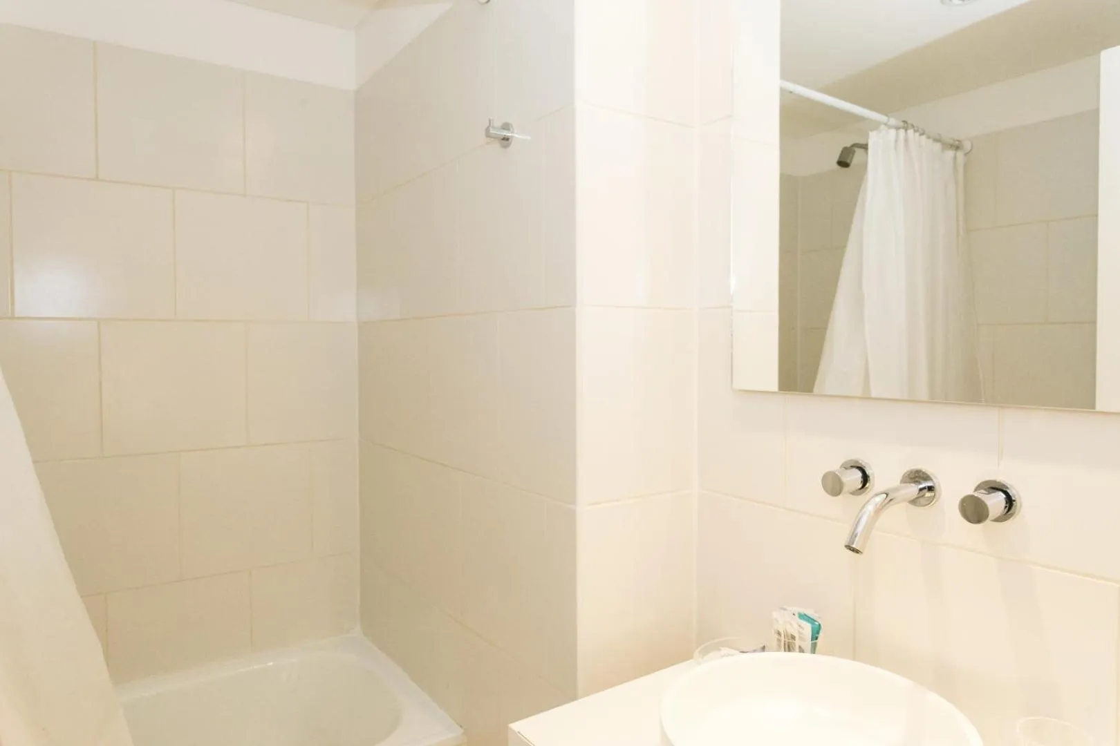 Bathroom in Pacifico Apartamentos