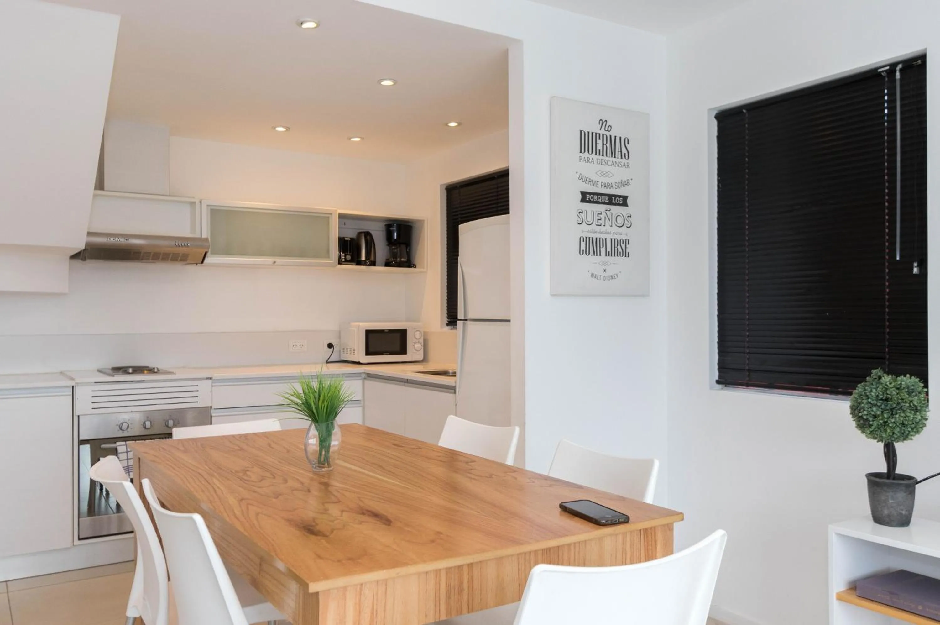 Dining area in Pacifico Apartamentos
