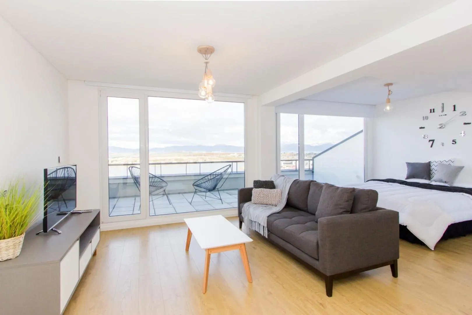 TV and multimedia, Bed in Pacifico Apartamentos