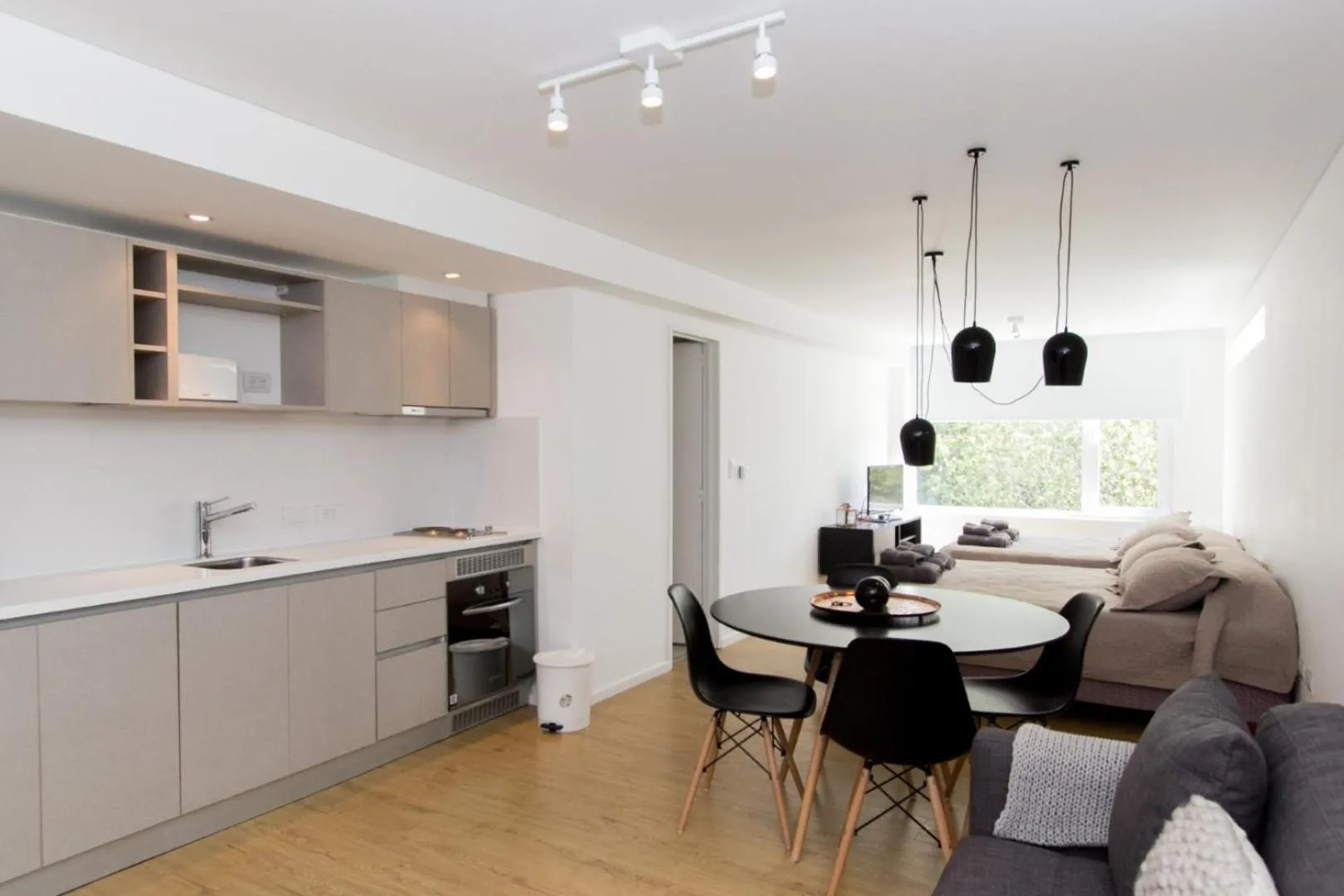 Kitchen or kitchenette in Pacifico Apartamentos