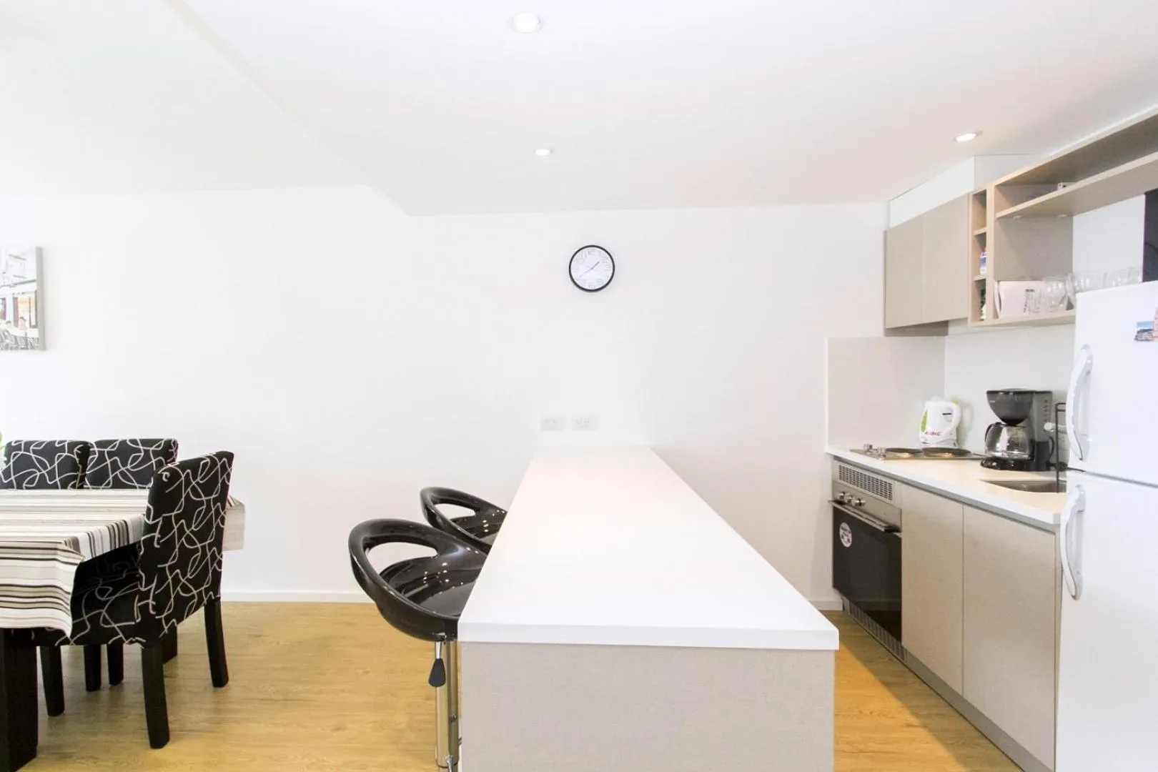 Kitchen or kitchenette in Pacifico Apartamentos