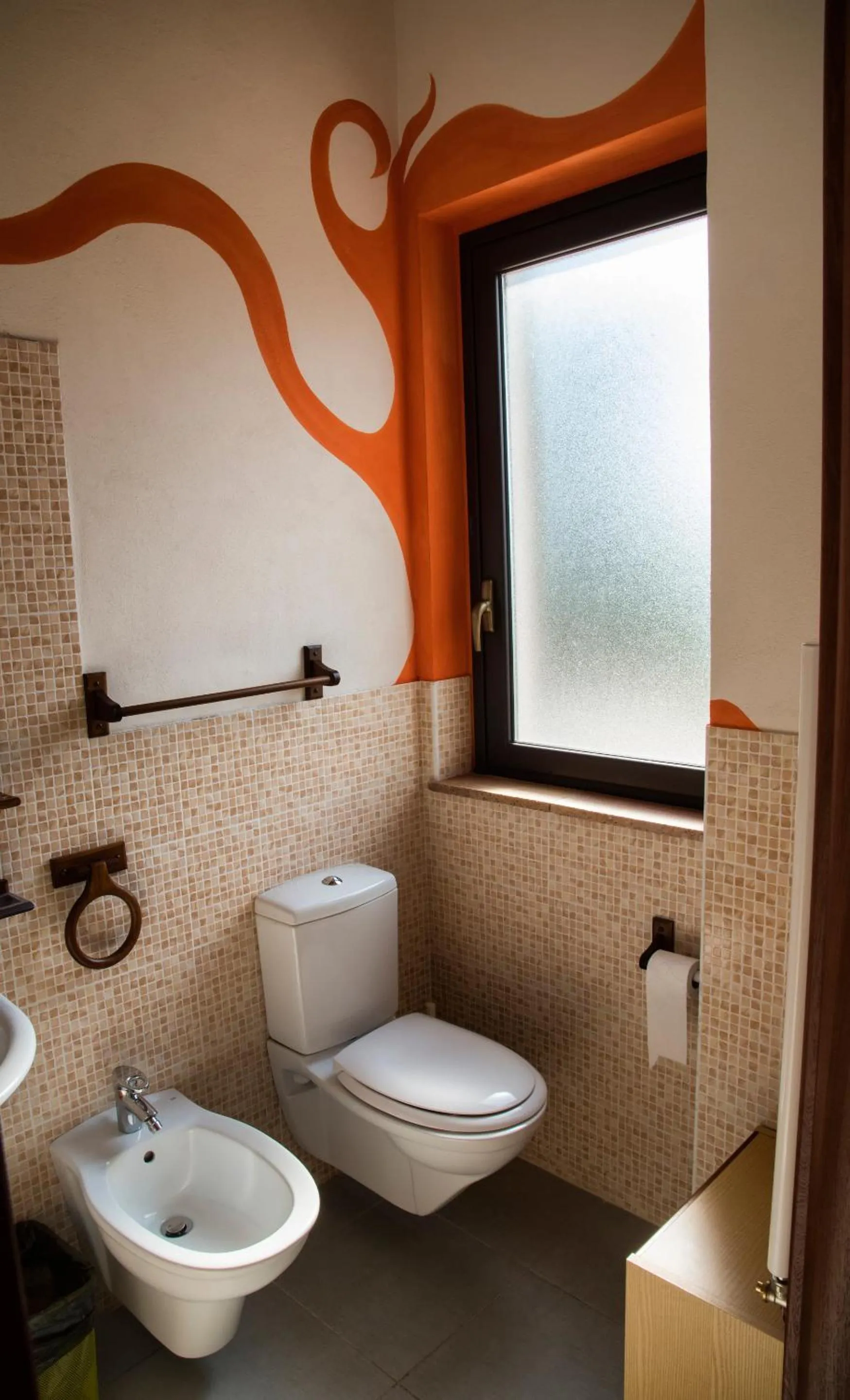 Bathroom in La Casa Rossa Country House