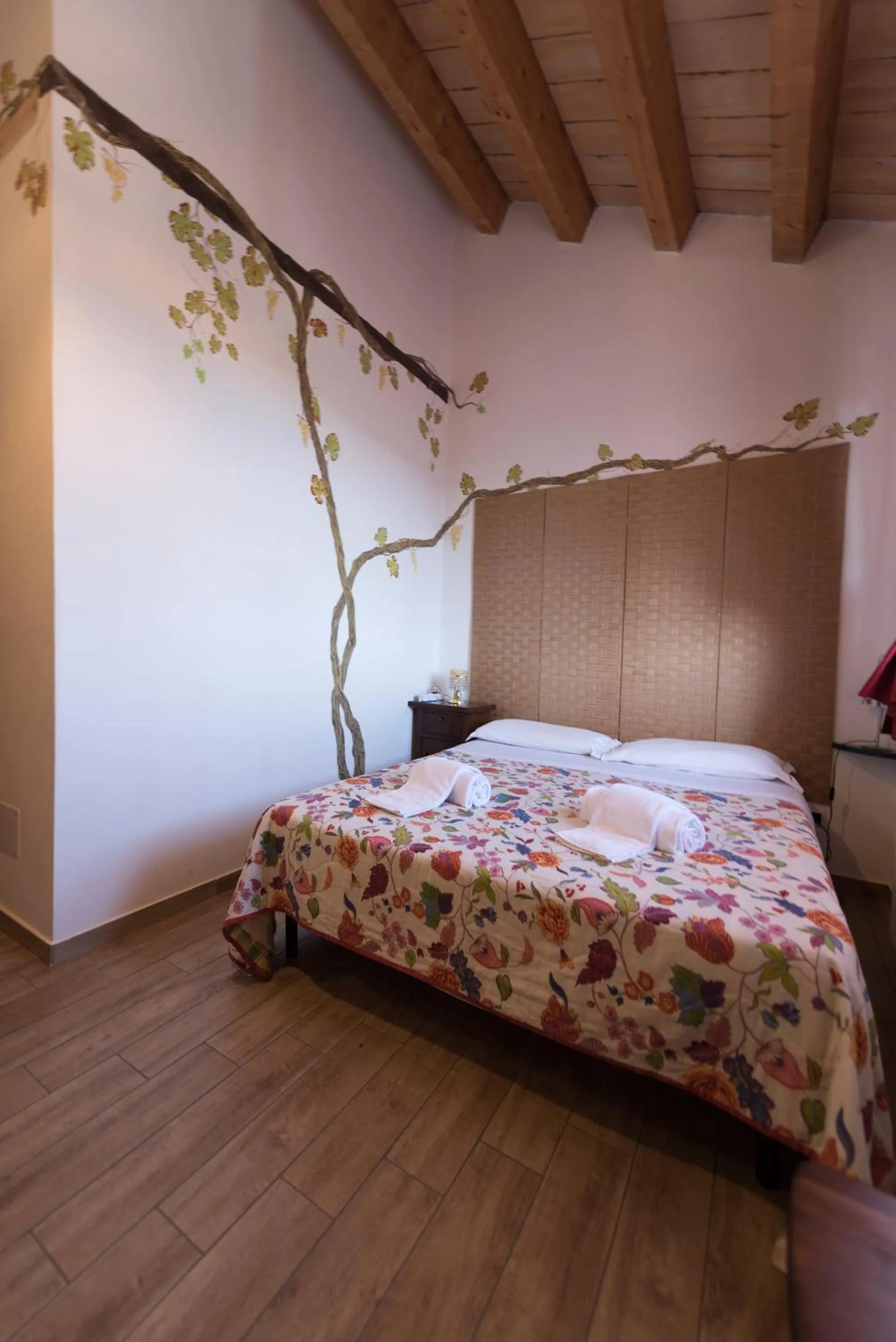 Photo of the whole room, Bed in La Casa Rossa Country House