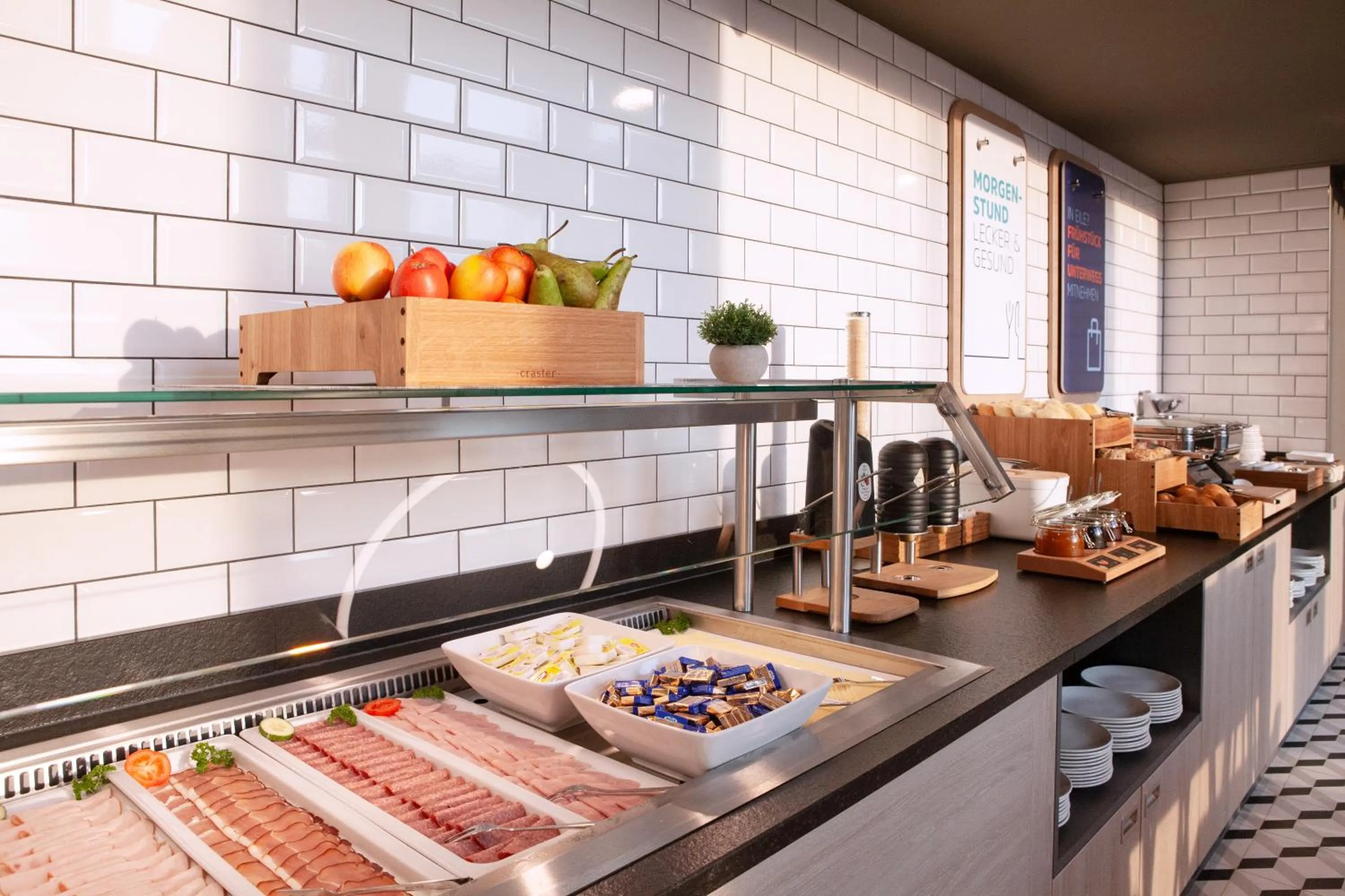 Breakfast in Holiday Inn Express & Suites Monheim am Rhein by IHG