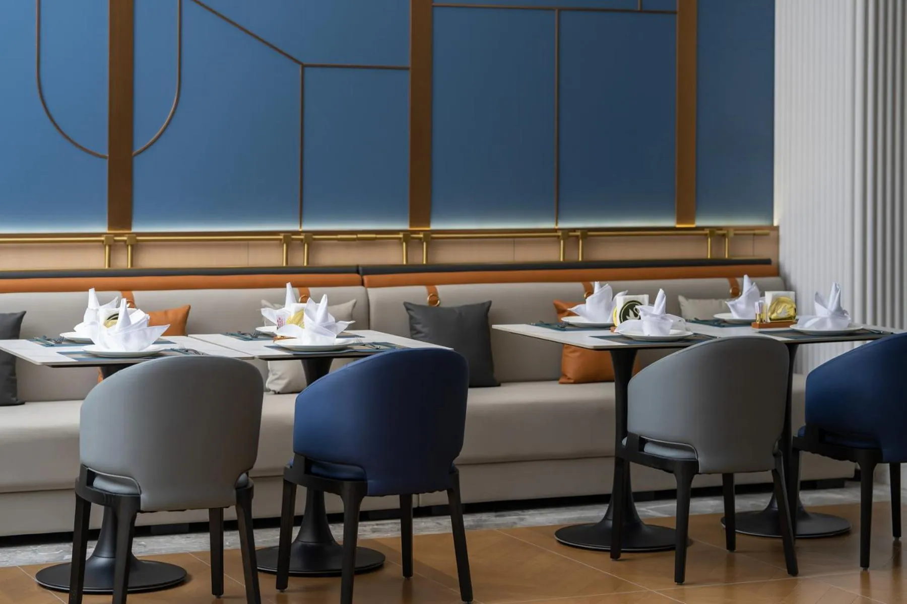 Restaurant/places to eat in Holiday Inn Express Harbin Central Avenue by IHG