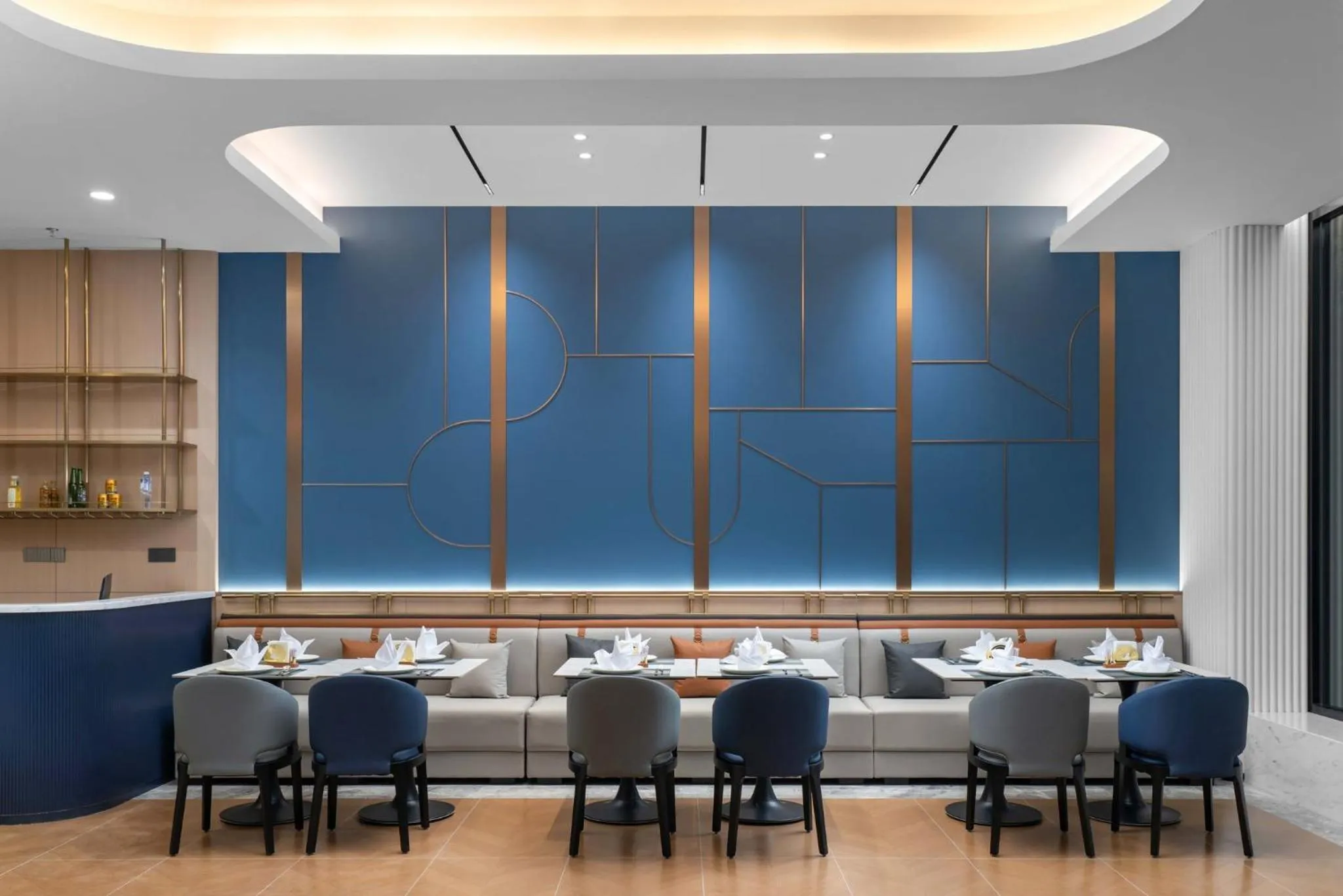 Restaurant/places to eat in Holiday Inn Express Harbin Central Avenue by IHG