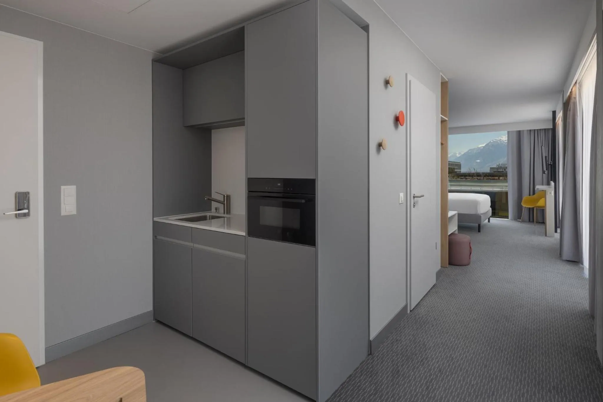 Photo of the whole room in Holiday Inn Express & Suites Sion by IHG