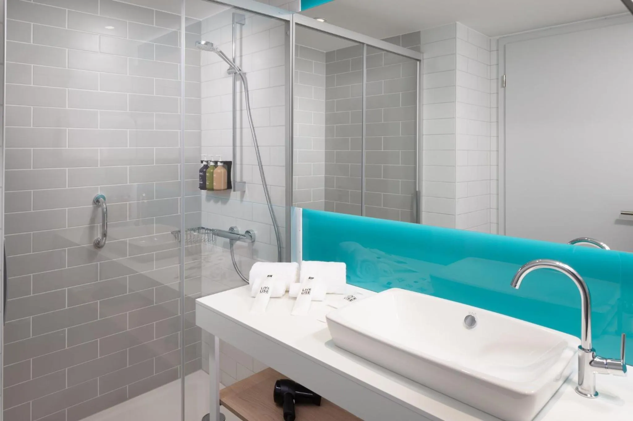 Bathroom in Holiday Inn Express & Suites Sion by IHG