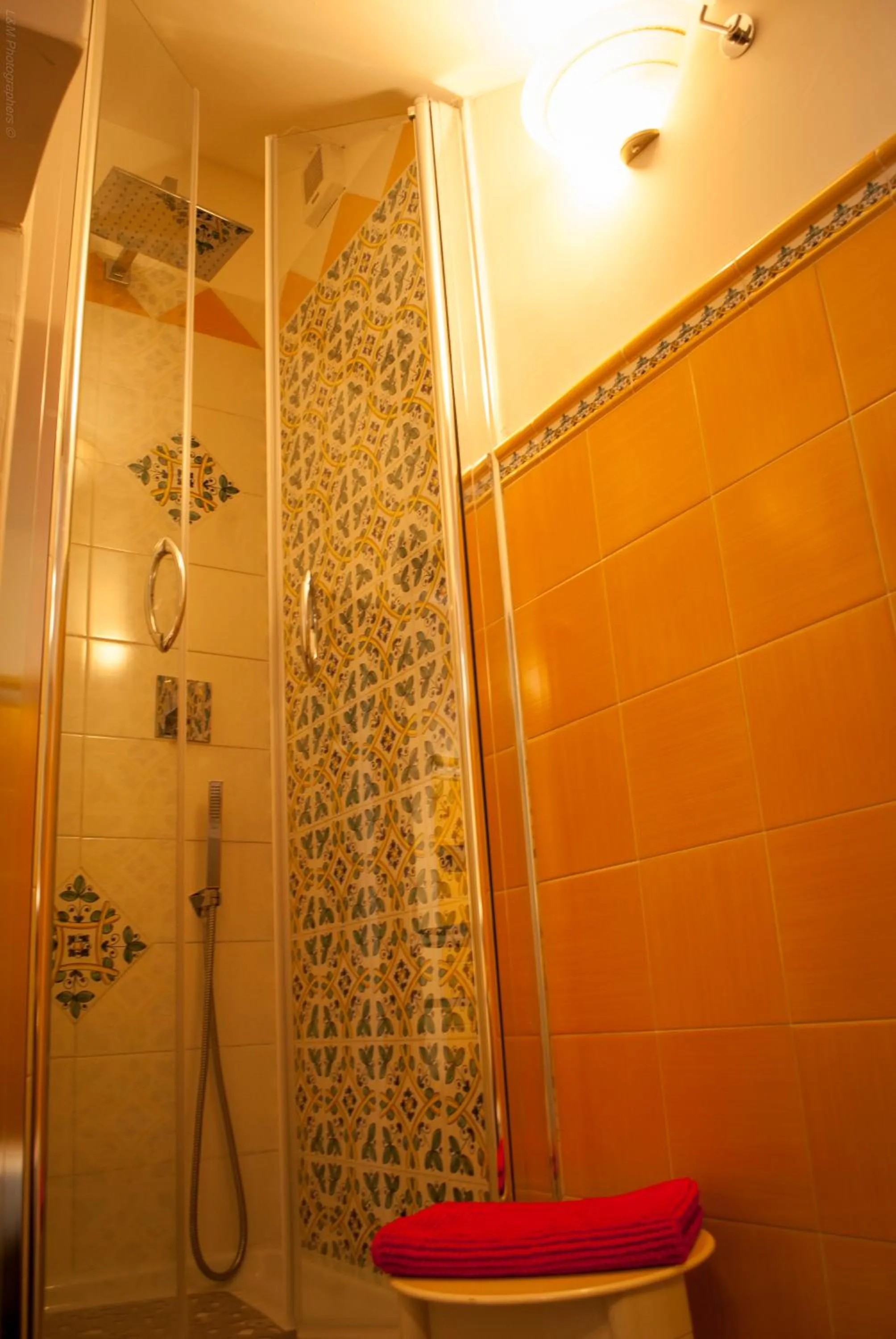 Bathroom in L'Incanto