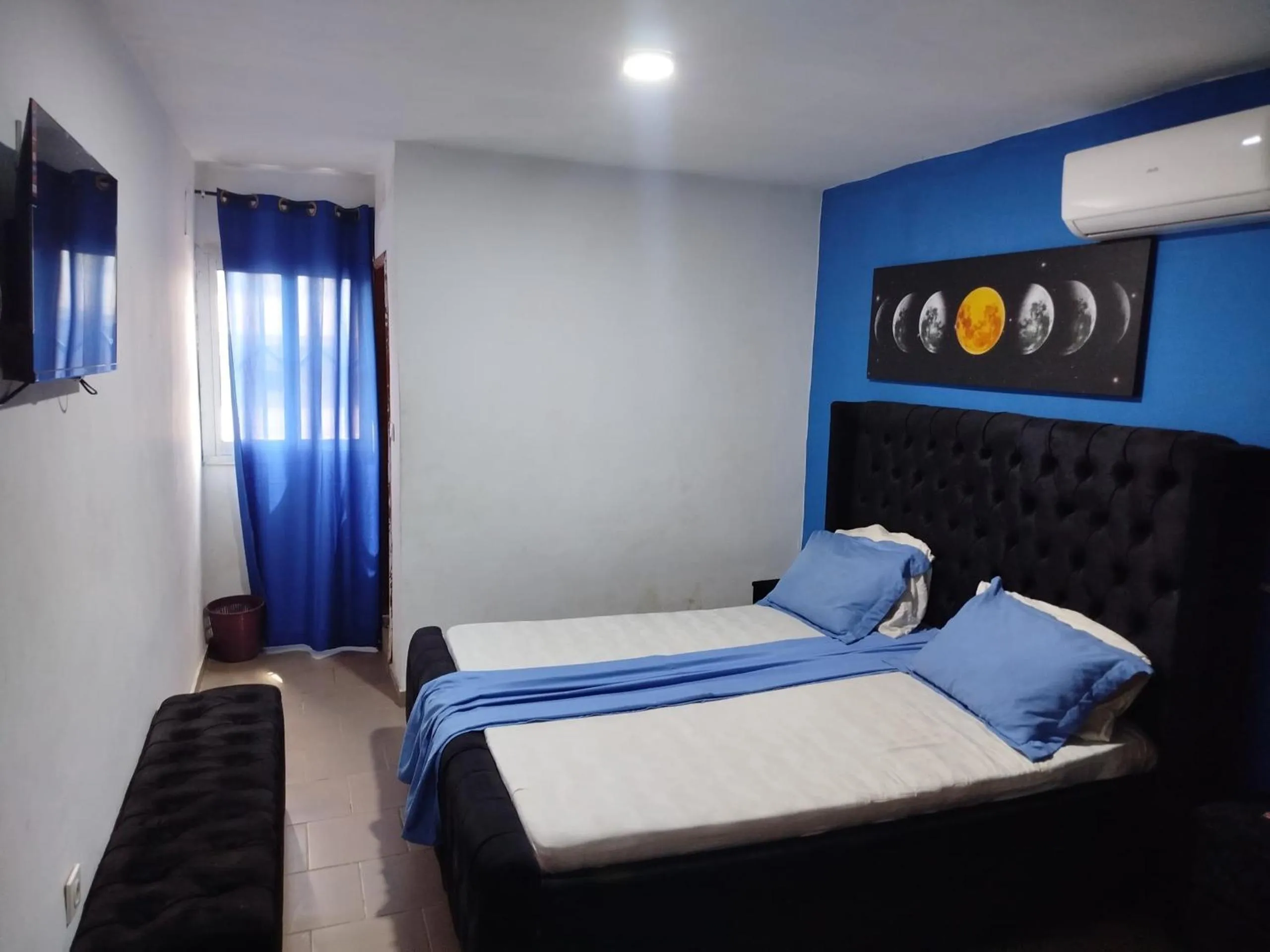 Bed in Hôtel Famigni