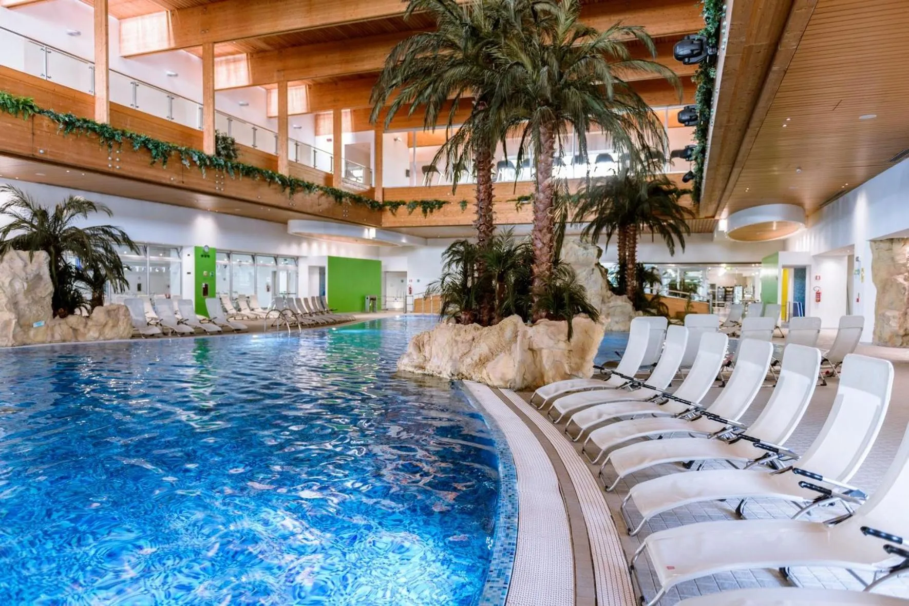 Swimming pool in Hotel Diamante