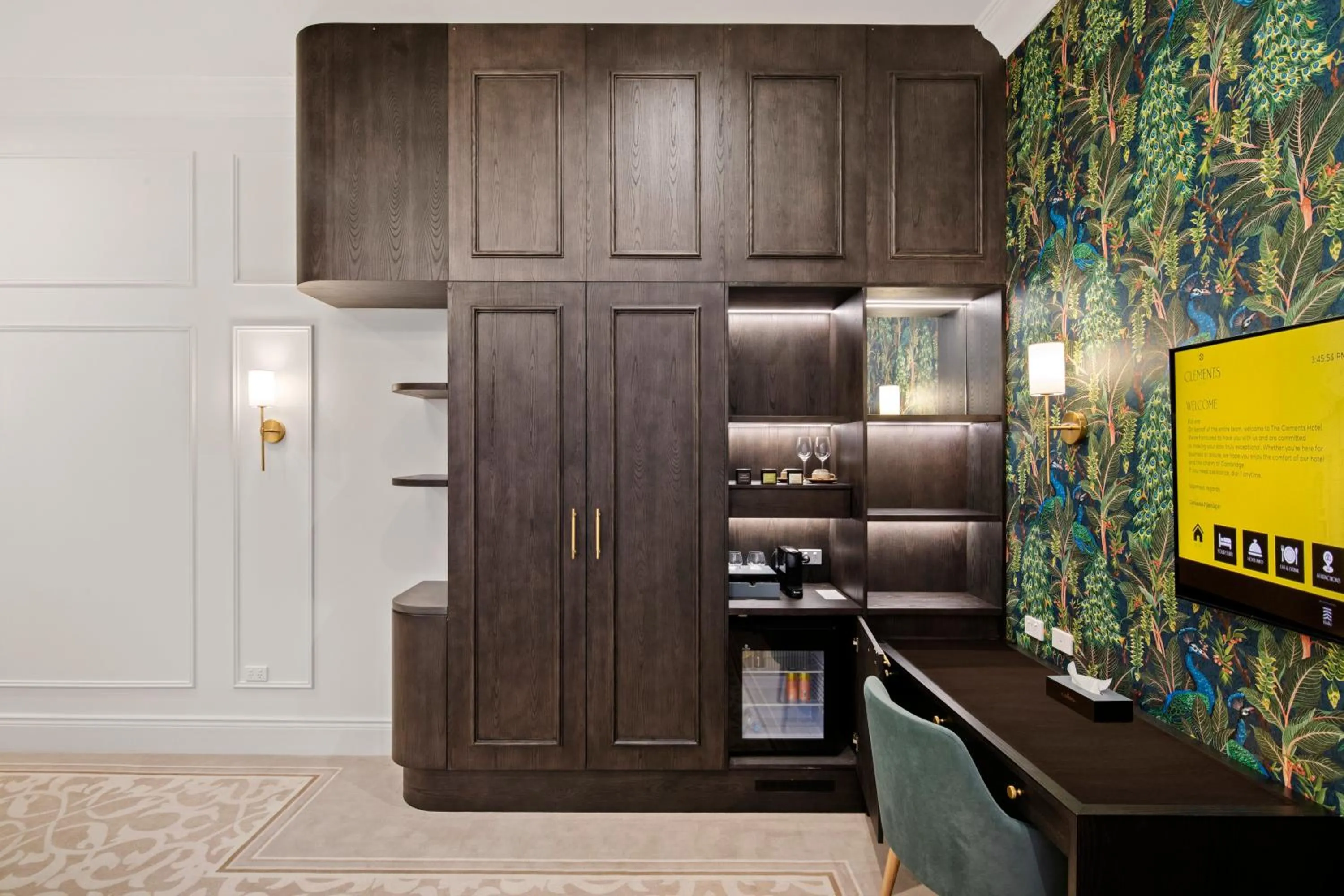 TV and multimedia in The Clements Hotel