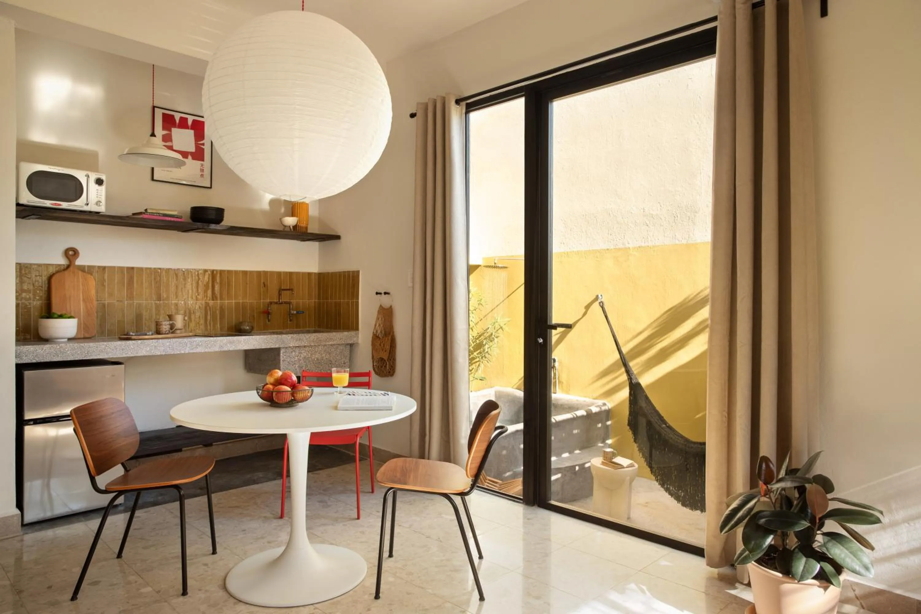 Kitchen or kitchenette in MARU by DW