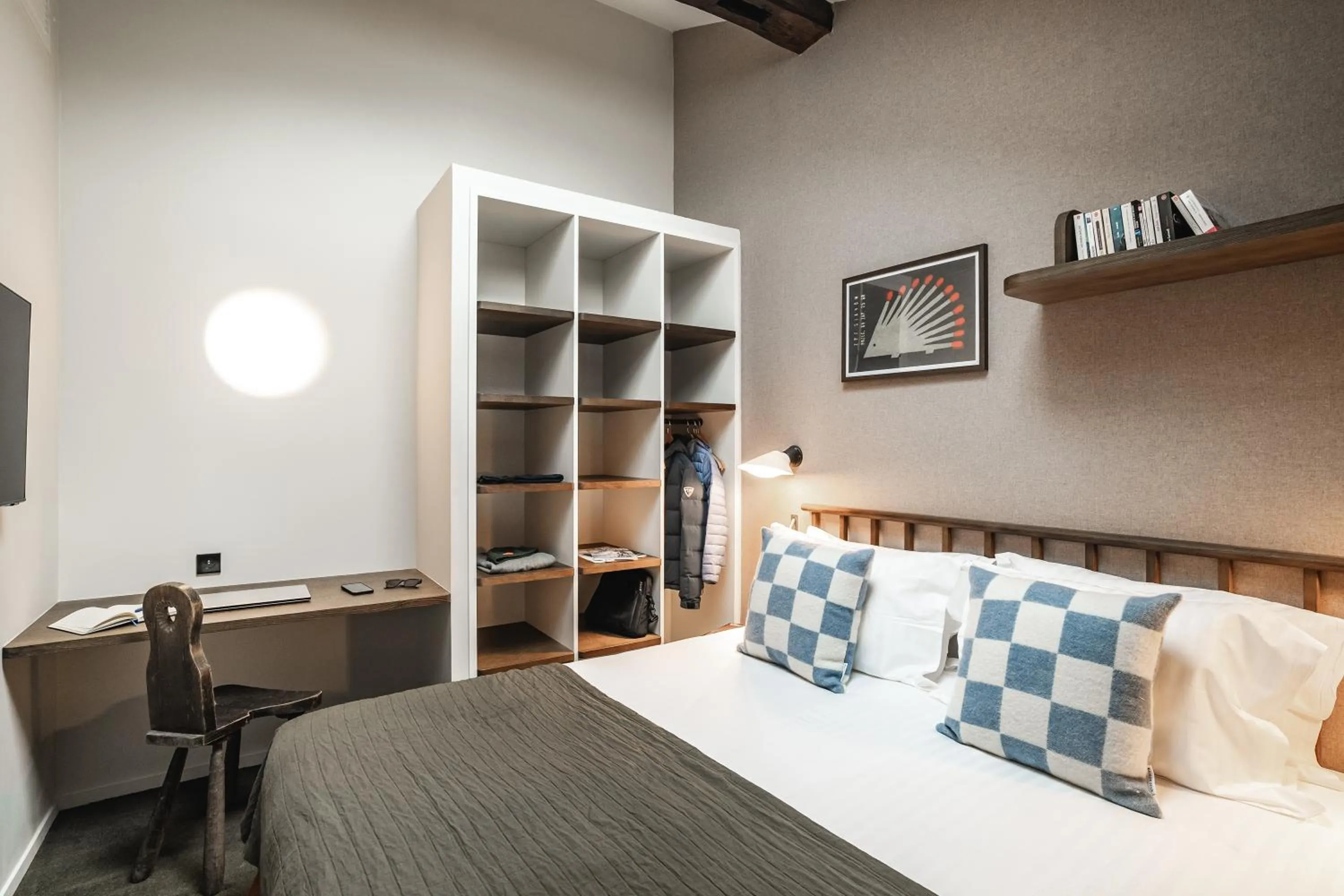 Bed in Appartements de l'Héliopic