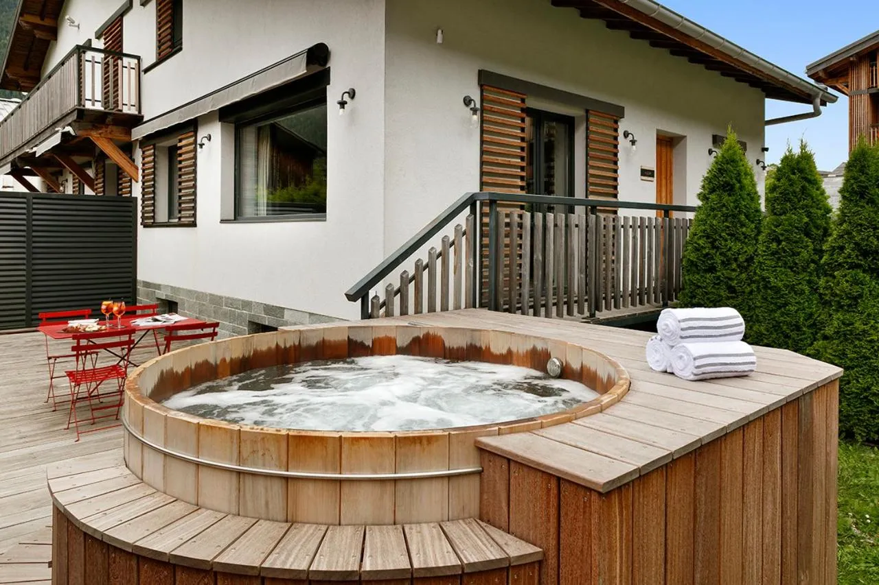 Patio in Appartements de l'Héliopic