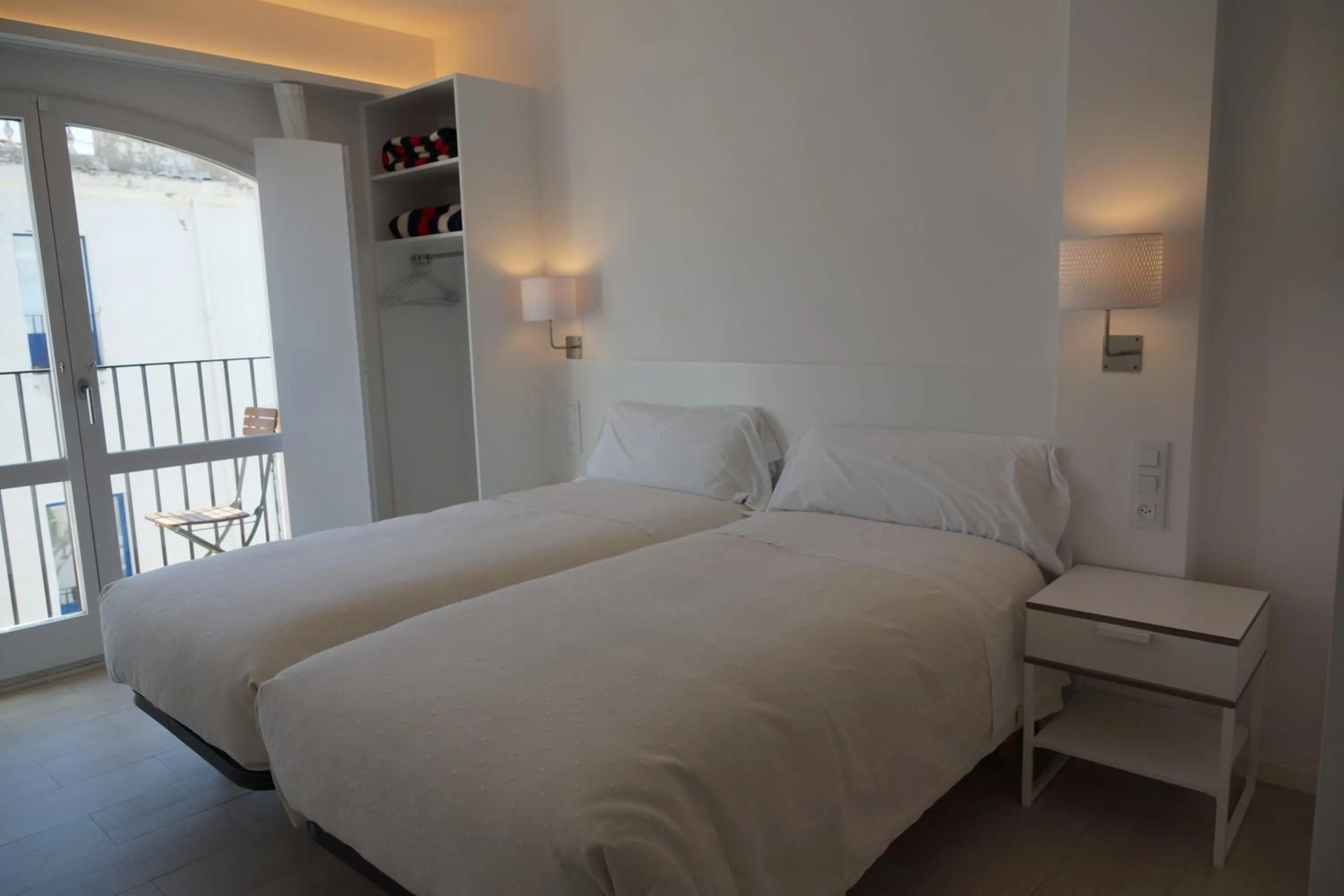 Bedroom, Bed in Hostal Marina Cadaqués