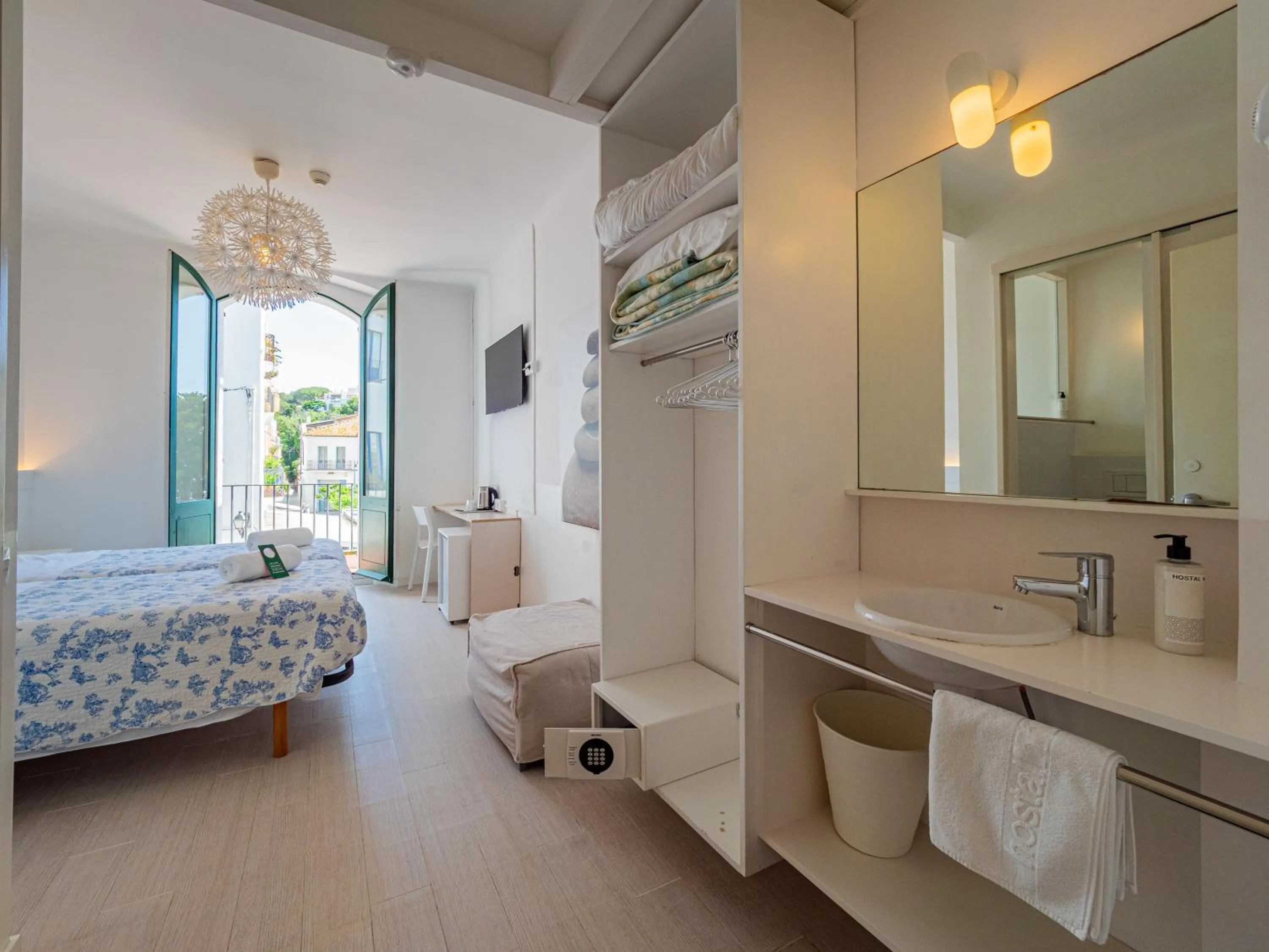 Bed in Hostal Marina Cadaqués