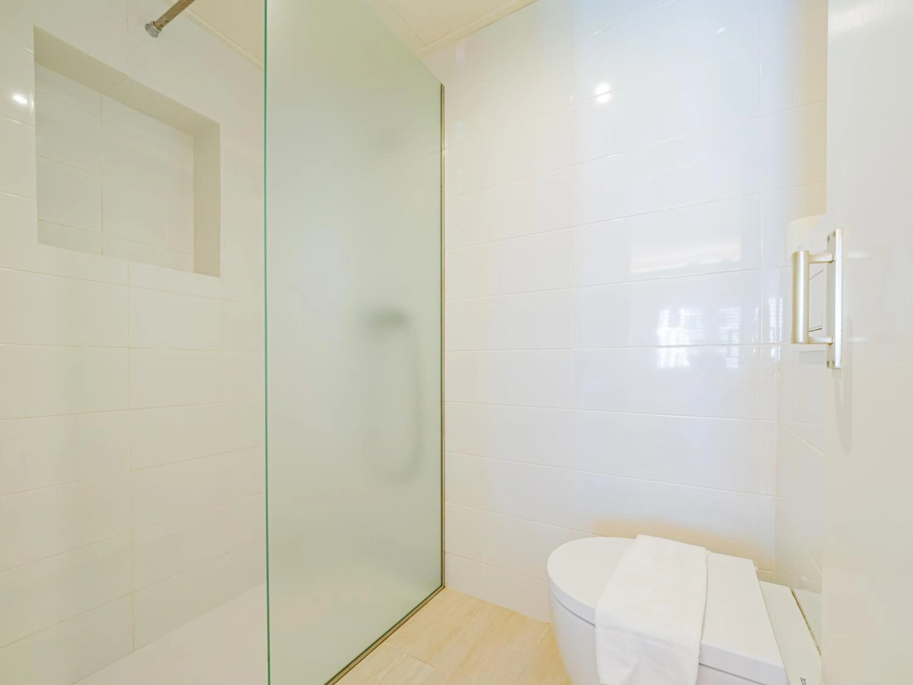 Shower in Hostal Marina Cadaqués