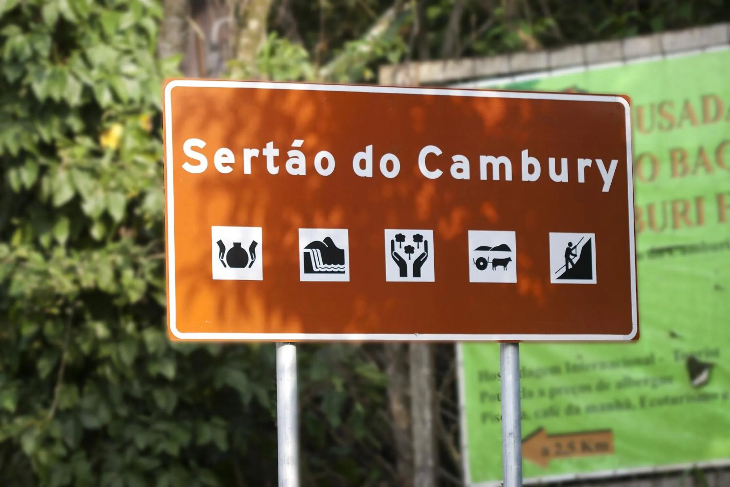 Logo/Certificate/Sign in Smart Hotel Pousada Reserva Camburi