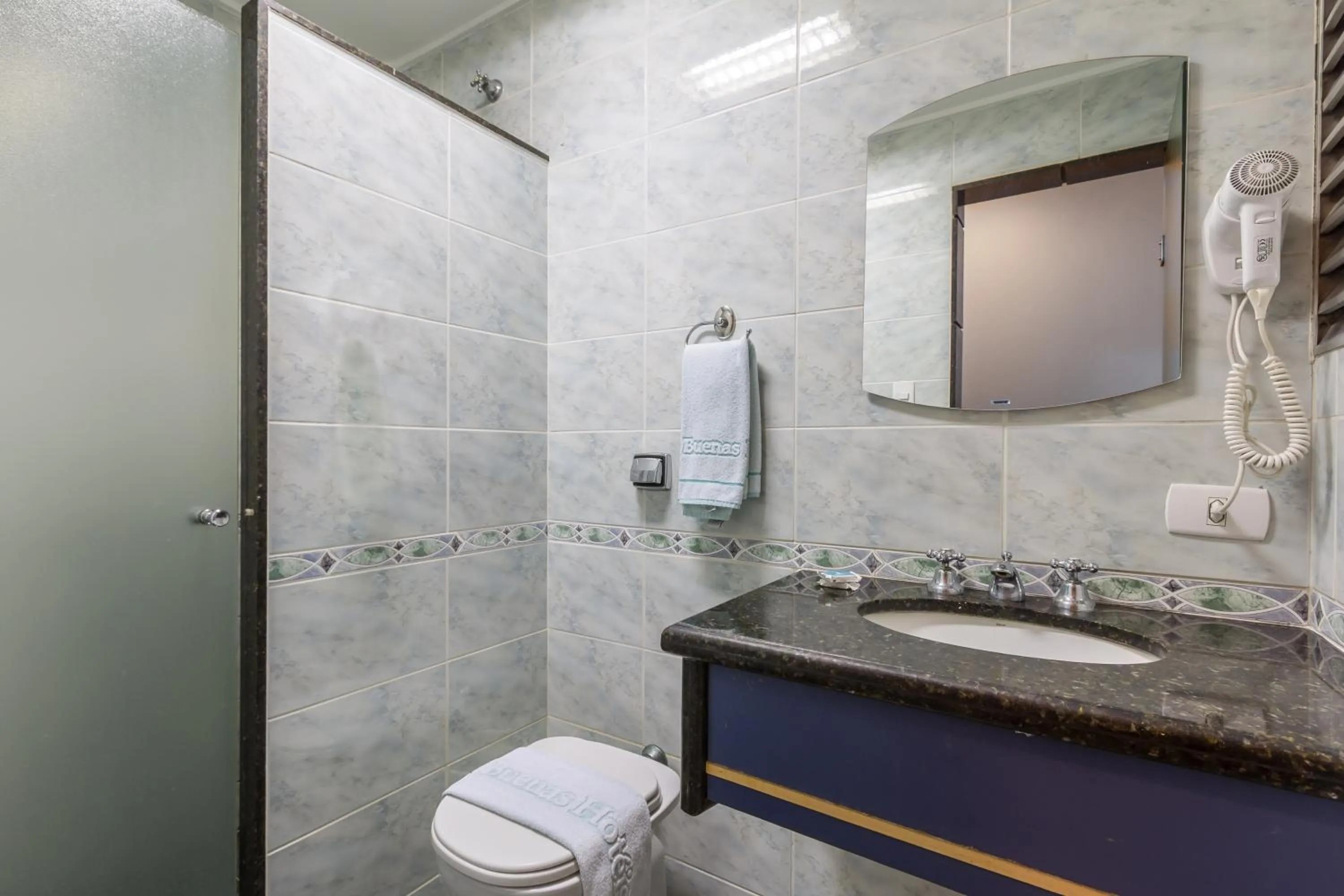 Bathroom in Hotel Columbia