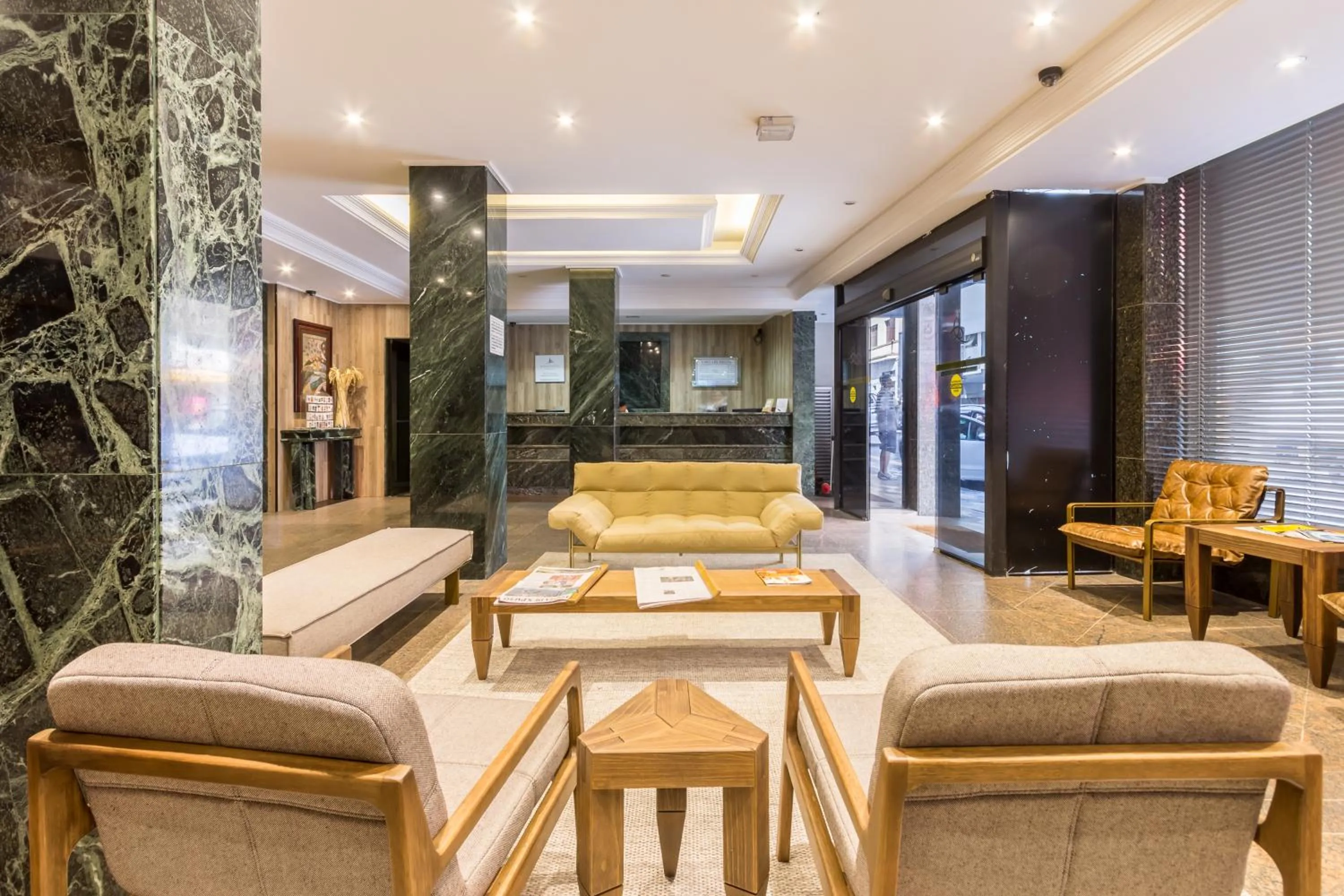 Lobby or reception in Hotel Columbia