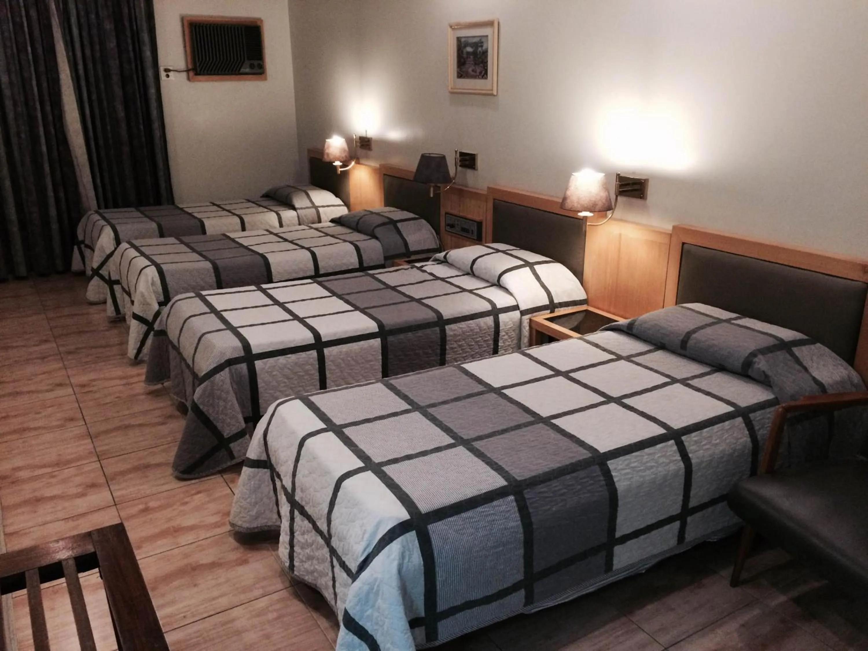 Bedroom, Bed in Hotel Columbia