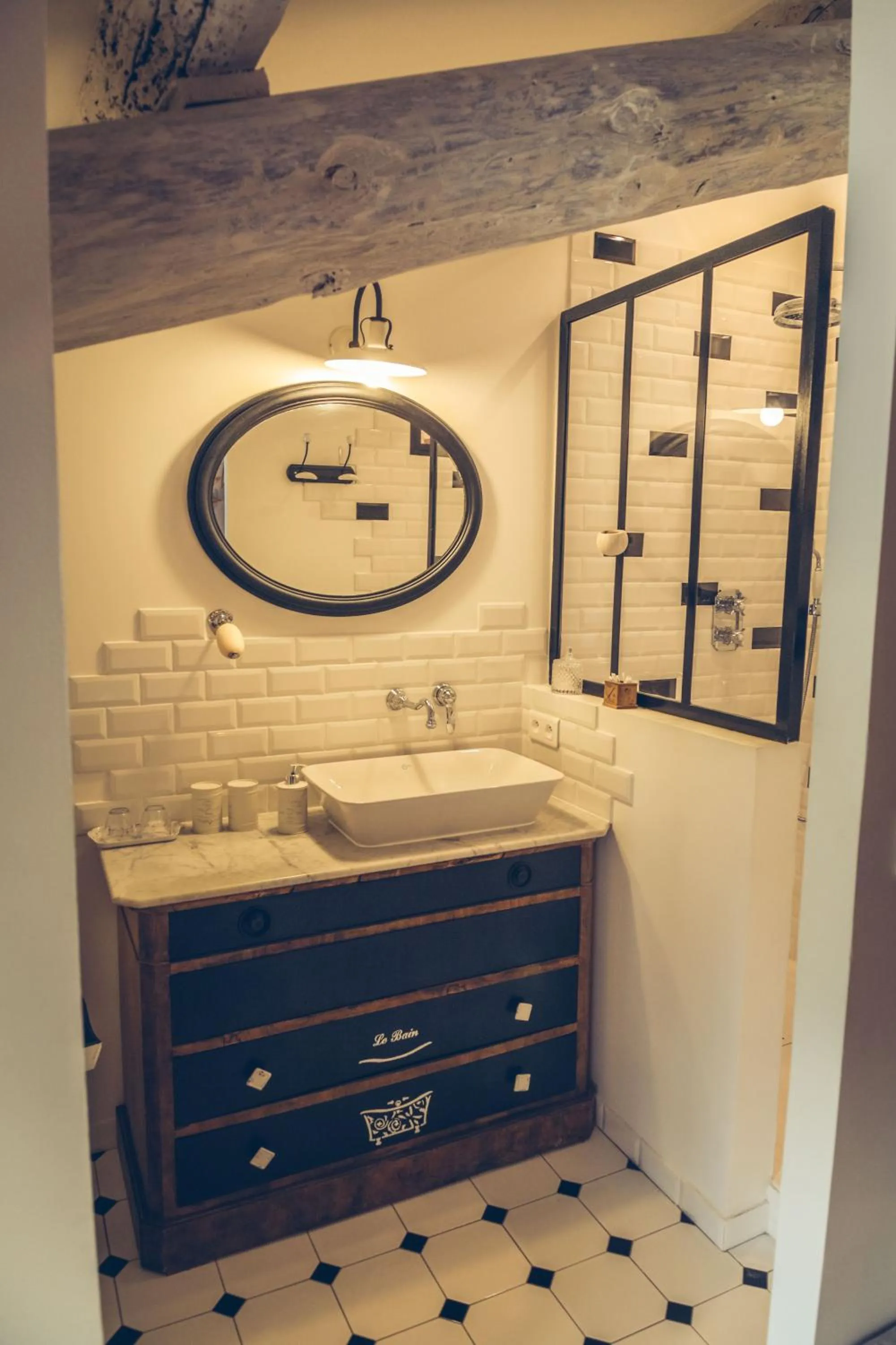 Bathroom in CHAMBRES D'HÔTES L'Oréliane en Provence Adults Only