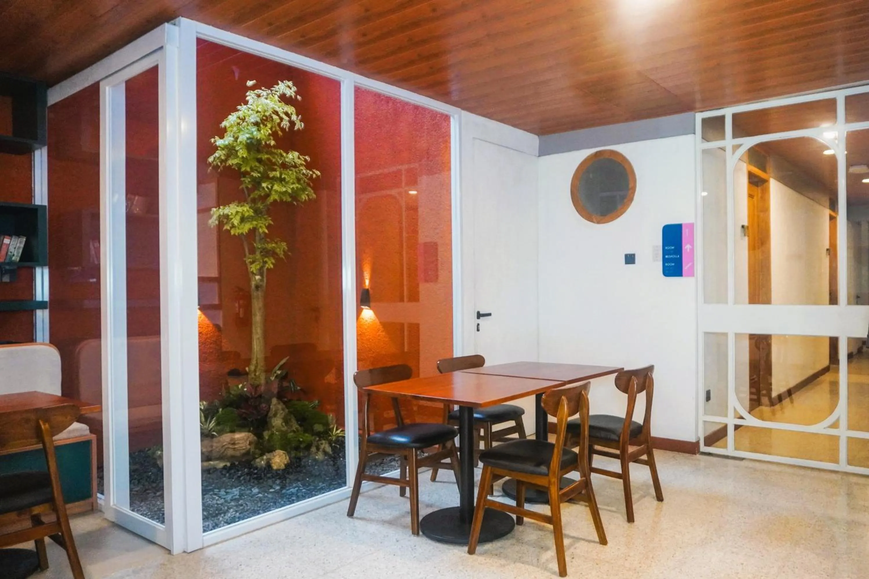 Restaurant/places to eat in Liberta Malioboro North