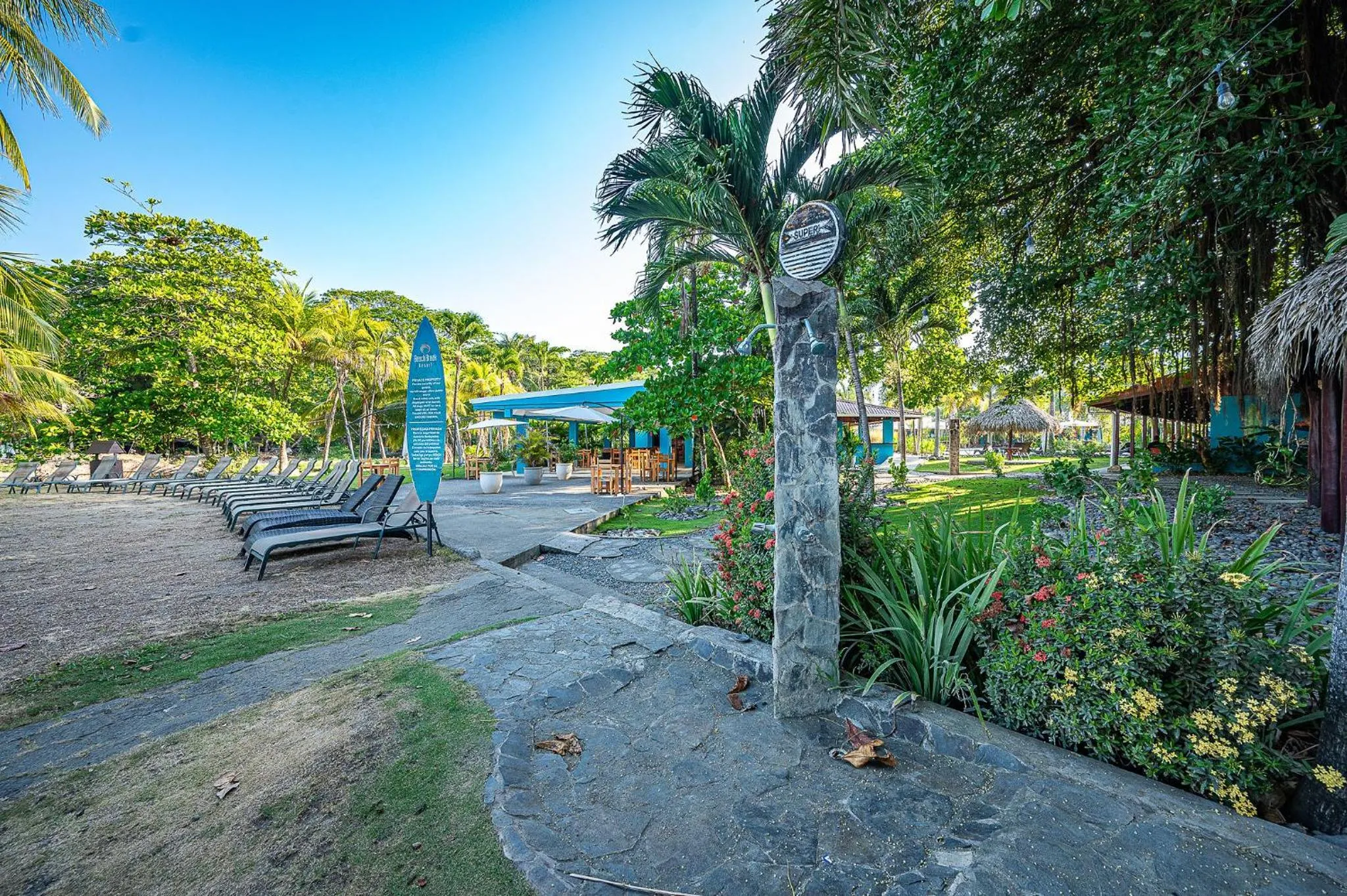 Beach Break Resort & CR Surf Camp