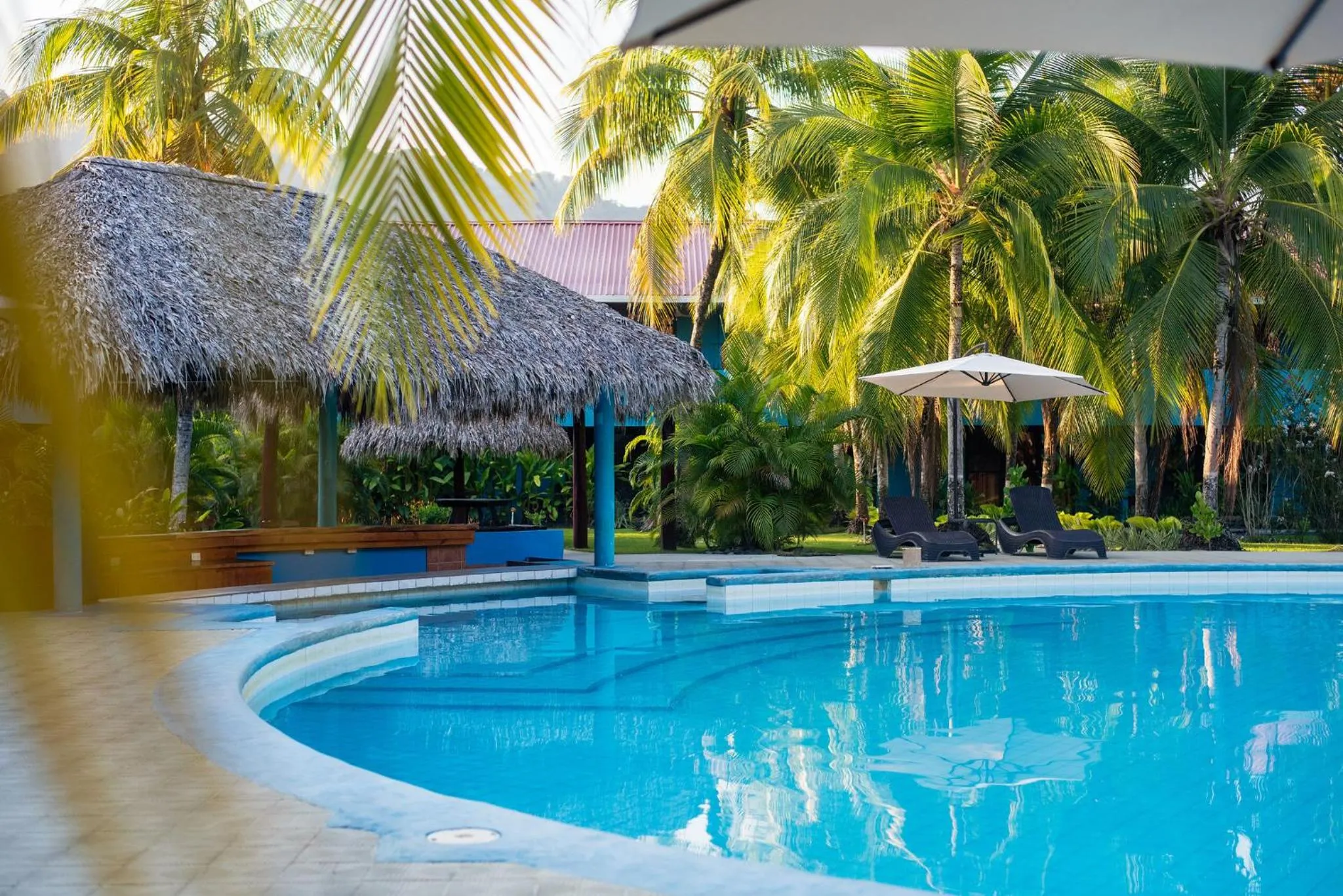 Beach Break Resort & CR Surf Camp