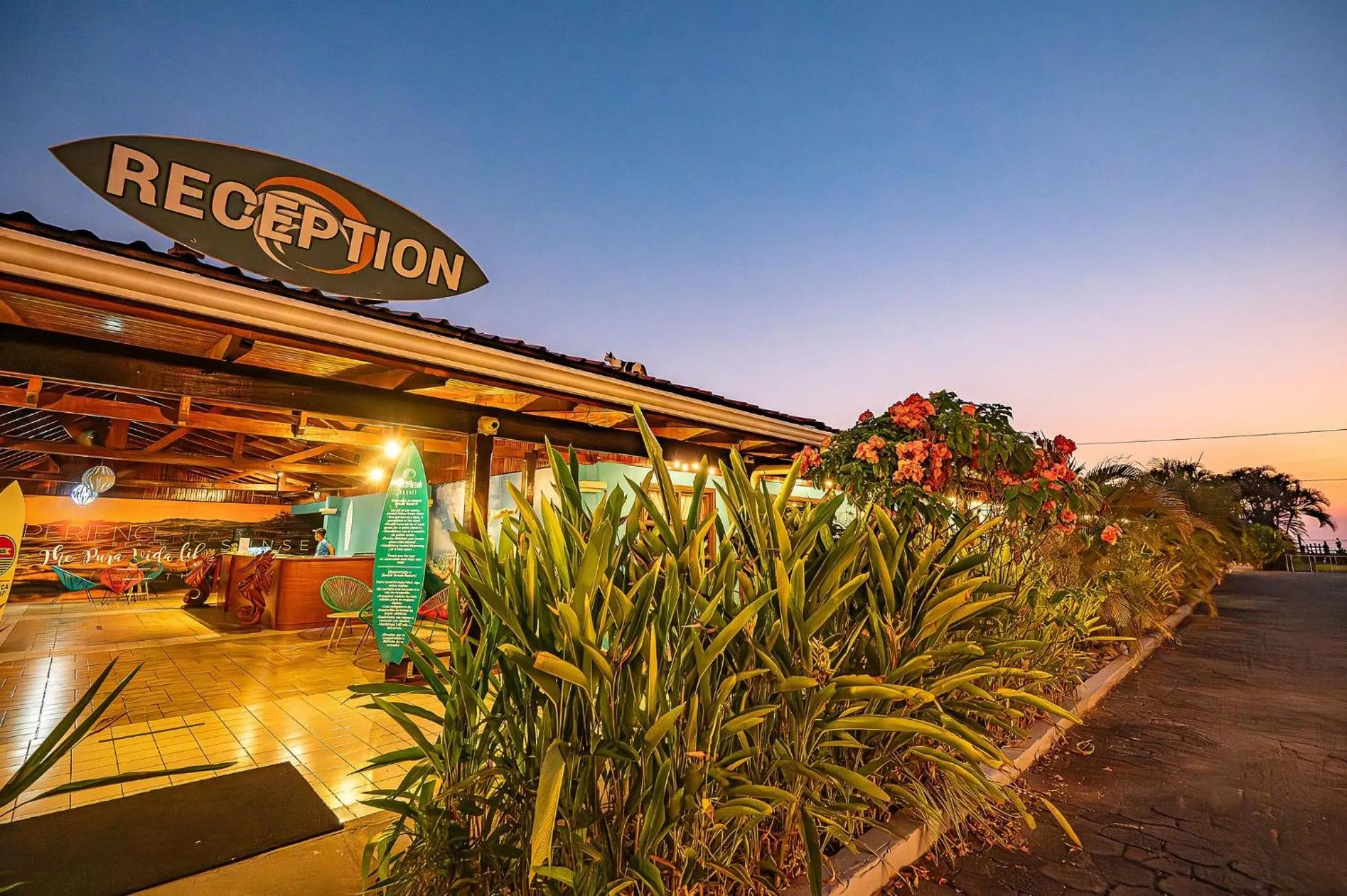 Beach Break Resort & CR Surf Camp