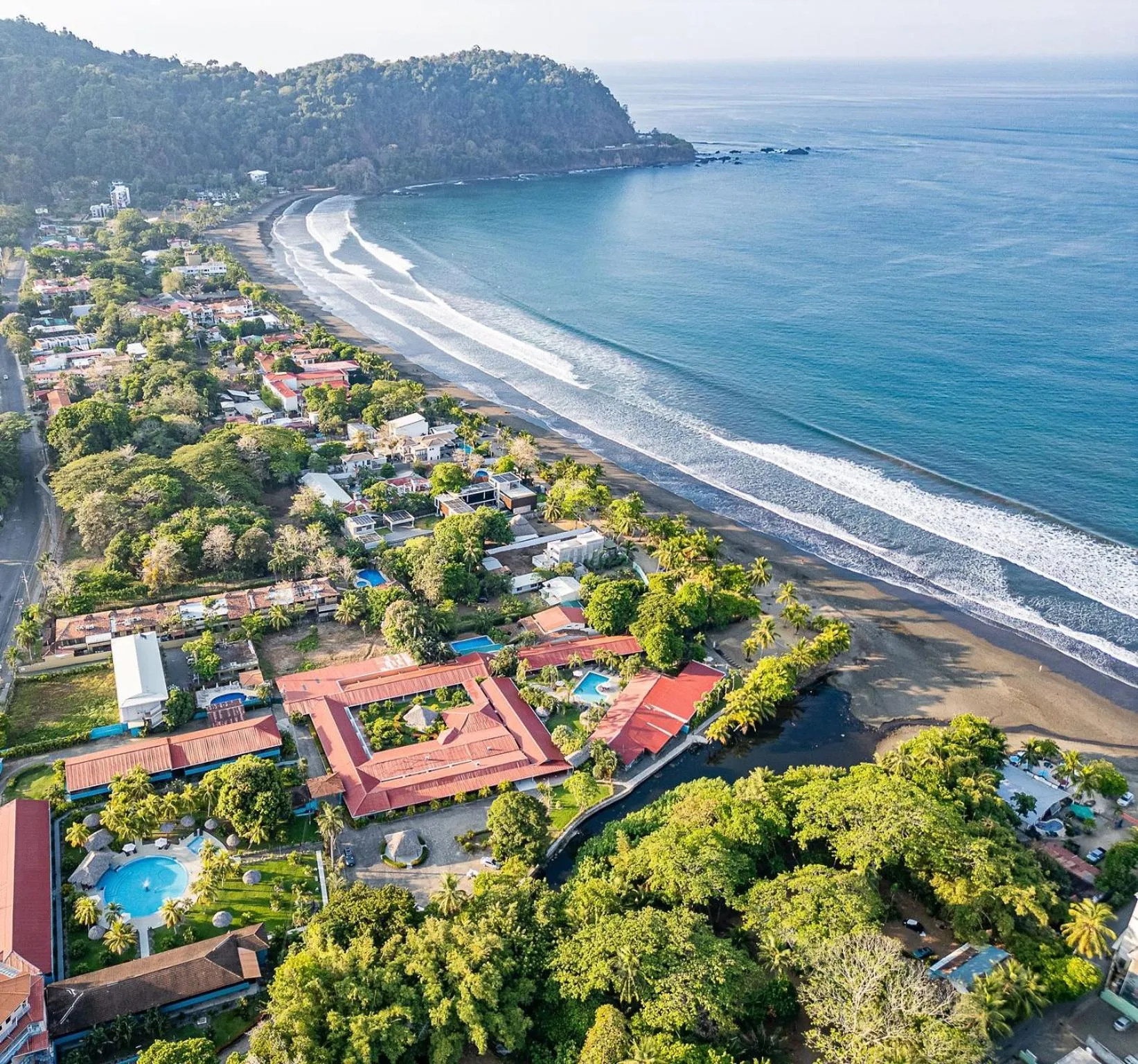 Beach Break Resort & CR Surf Camp